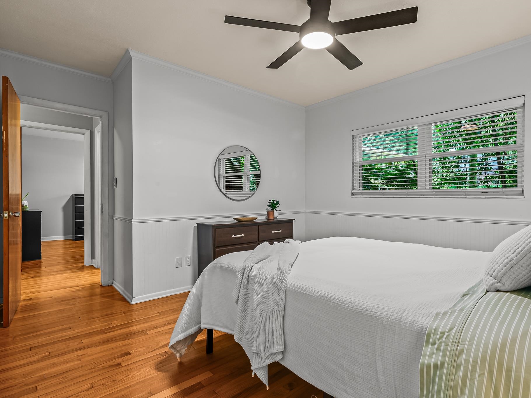 2106 High Road