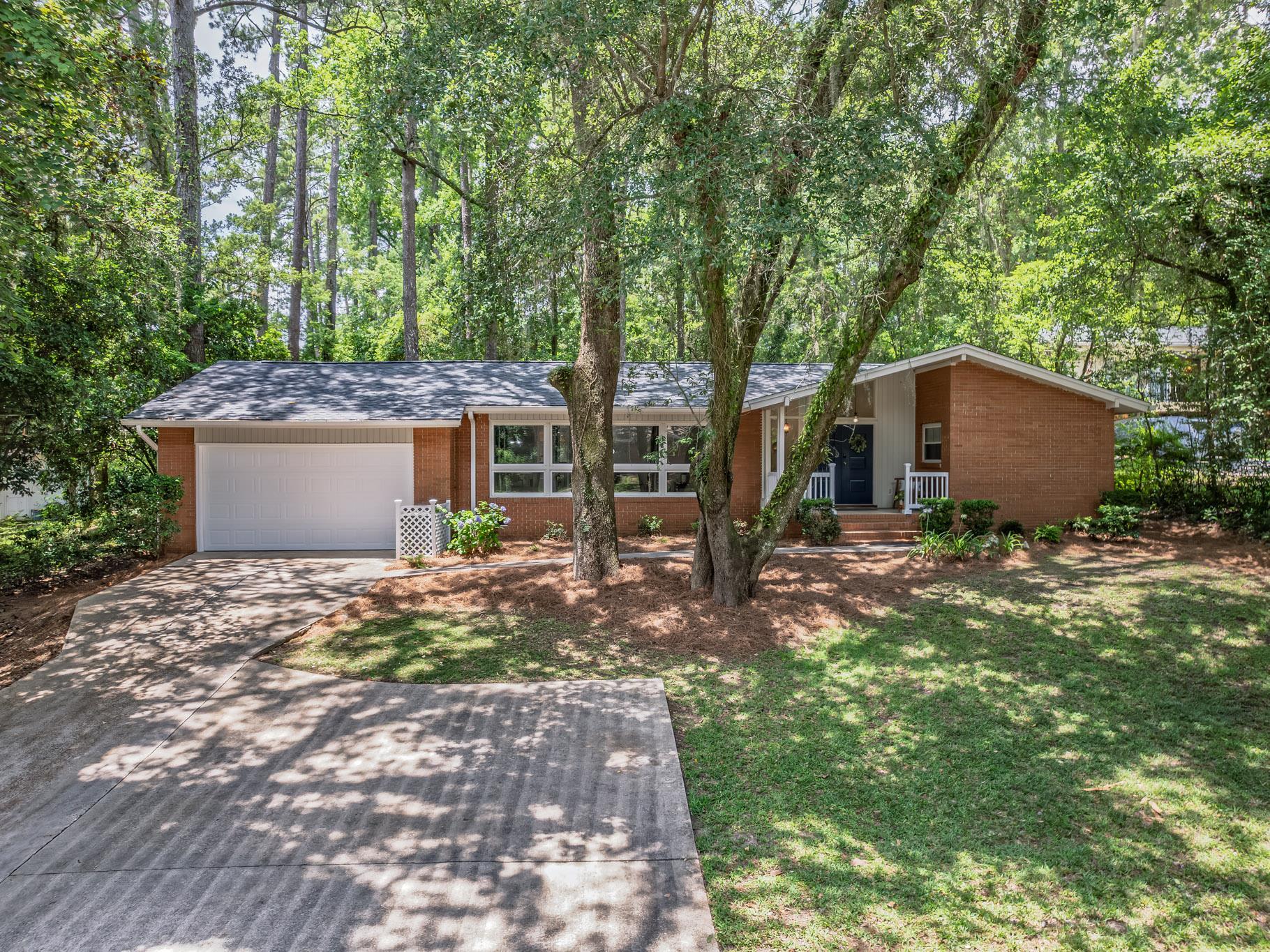 2106 High Road