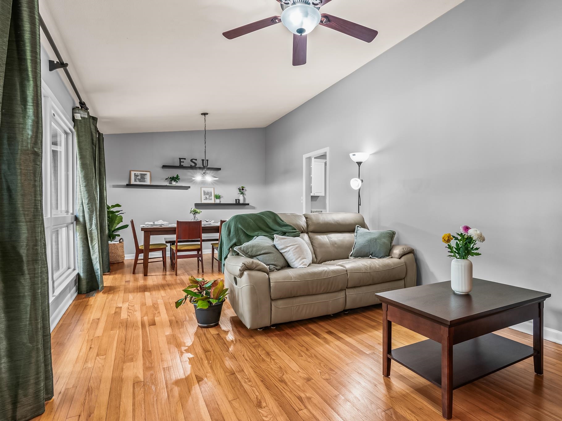 2106 High Road