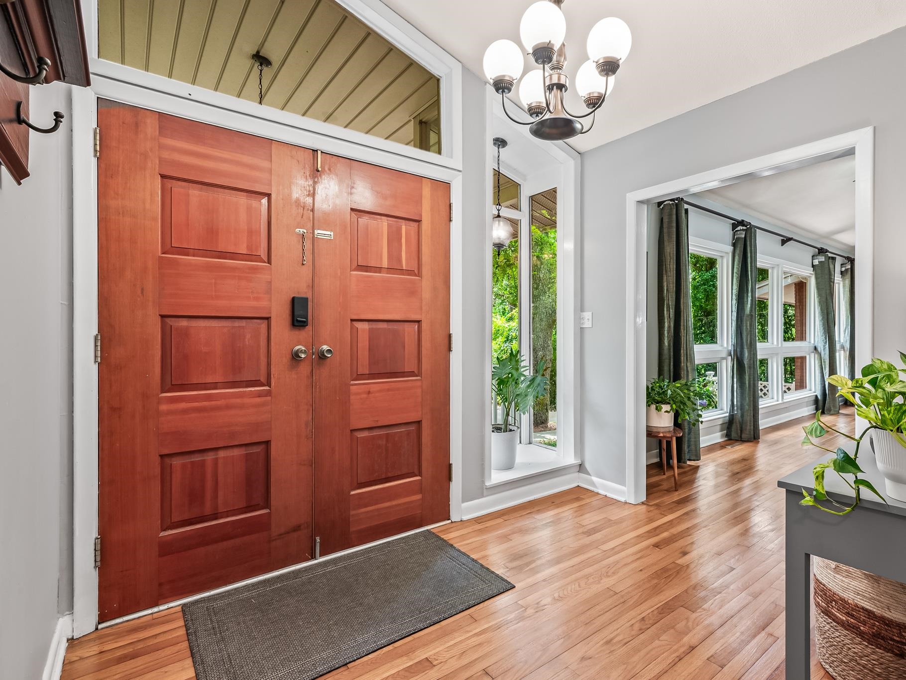 2106 High Road
