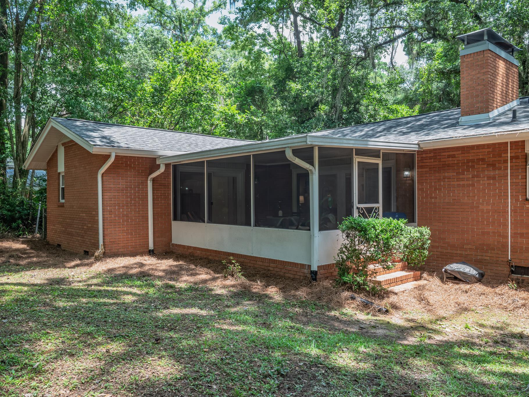 2106 High Road