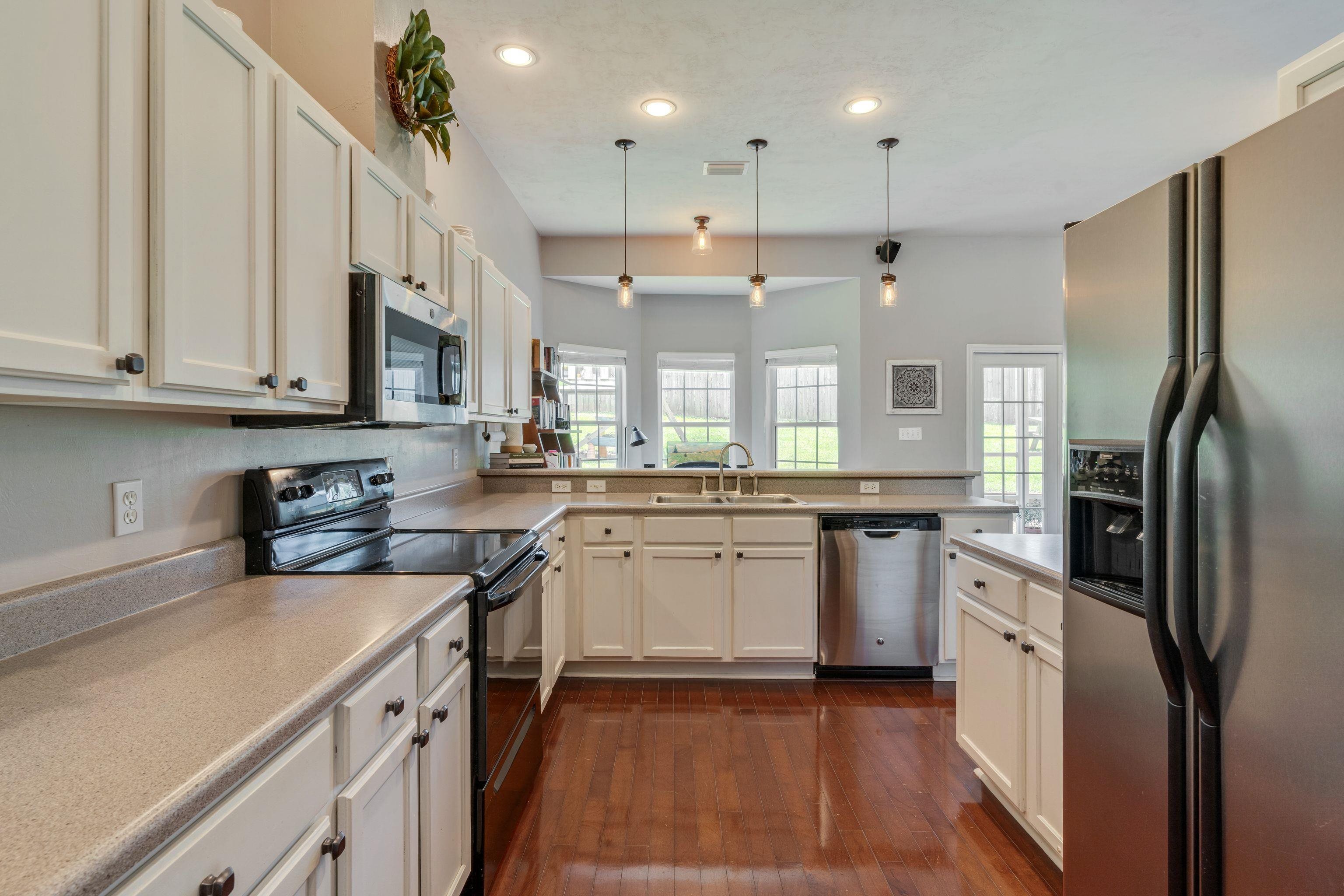2612 Hemmingwood Place