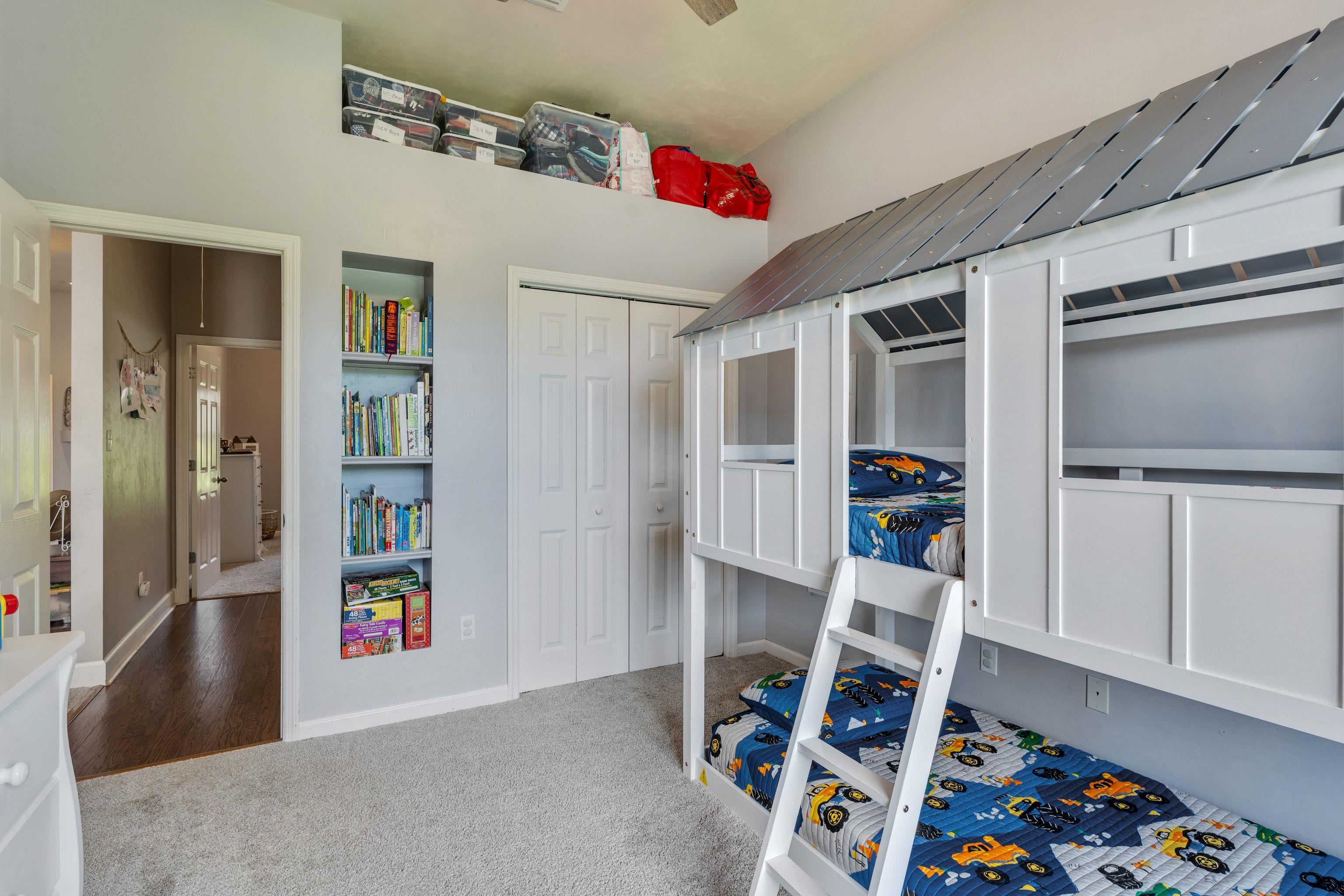 2612 Hemmingwood Place