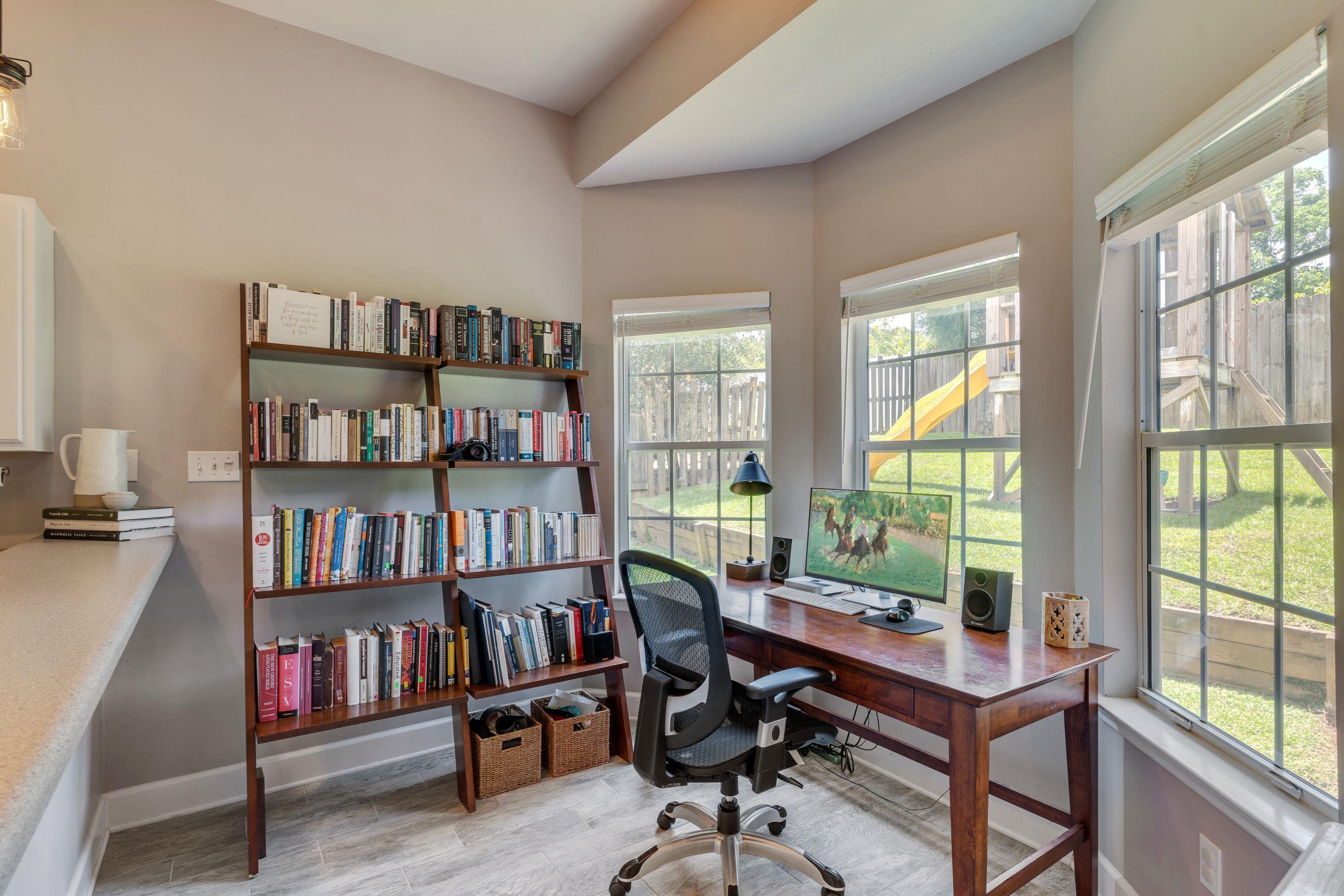 2612 Hemmingwood Place
