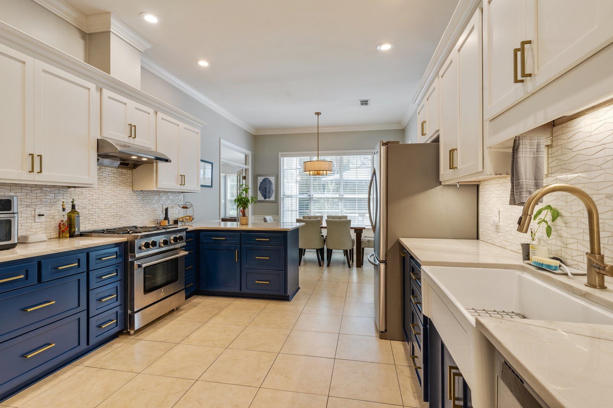 3690 Dexter Drive