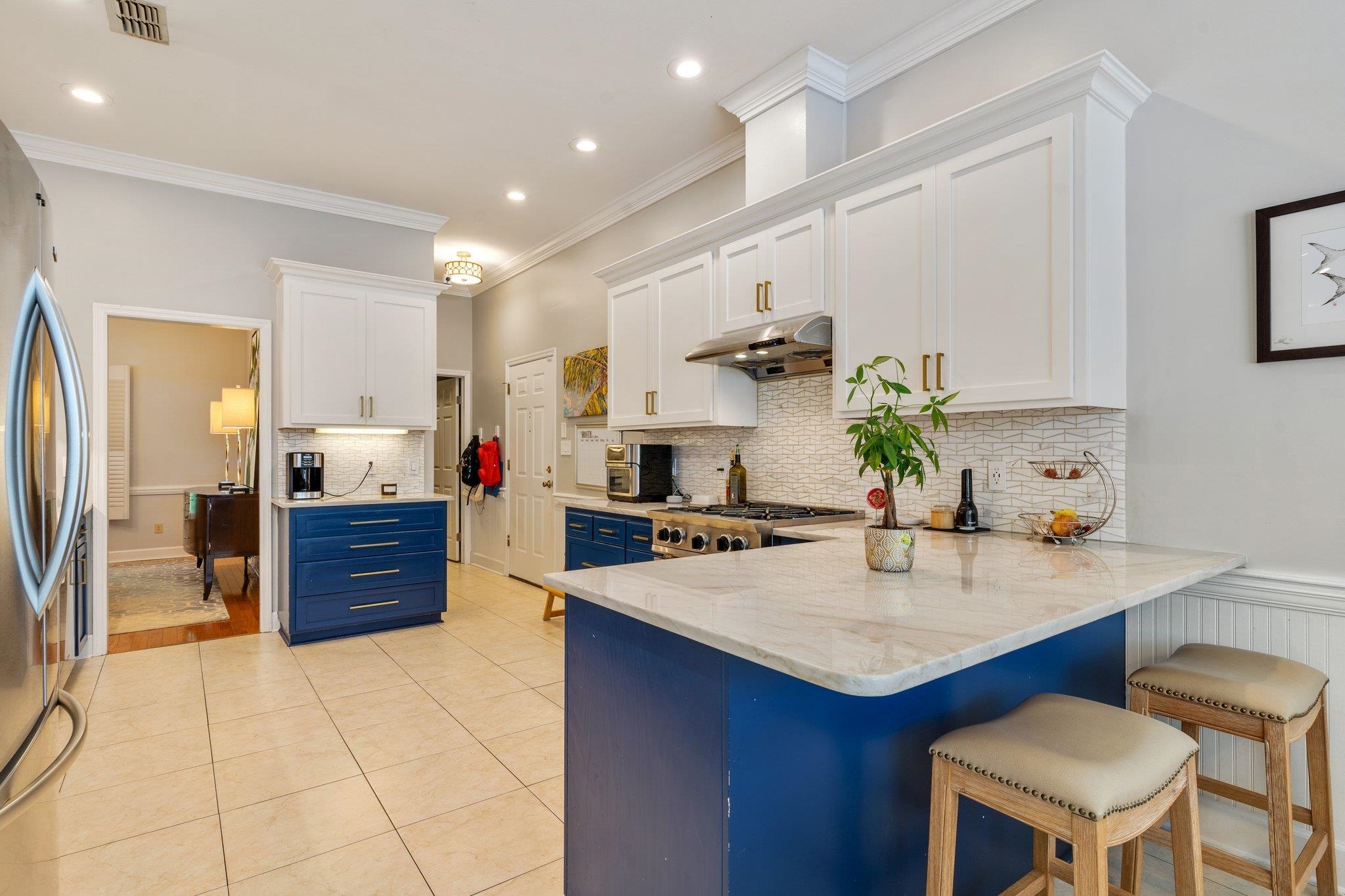 3690 Dexter Drive