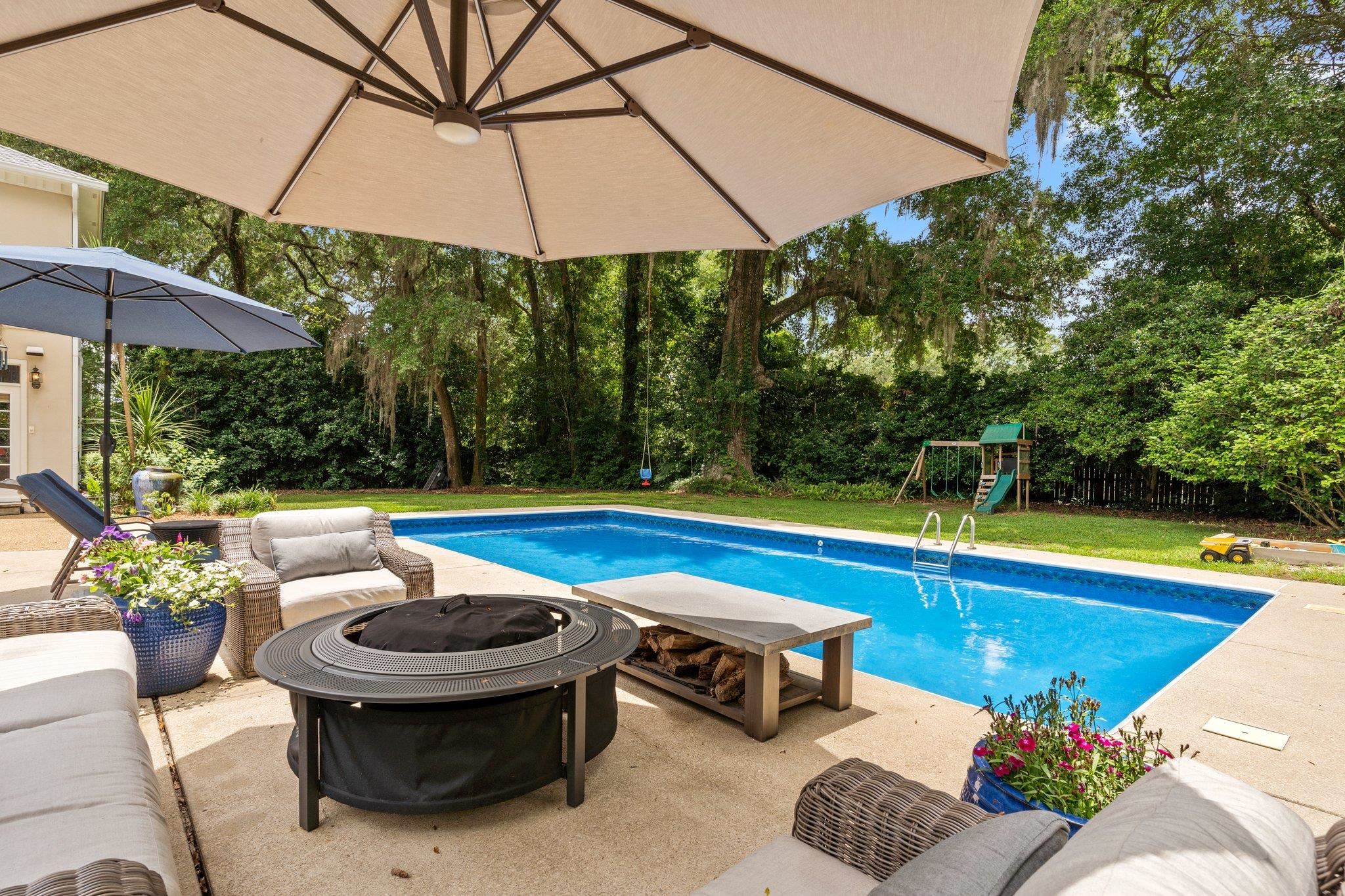 3690 Dexter Drive