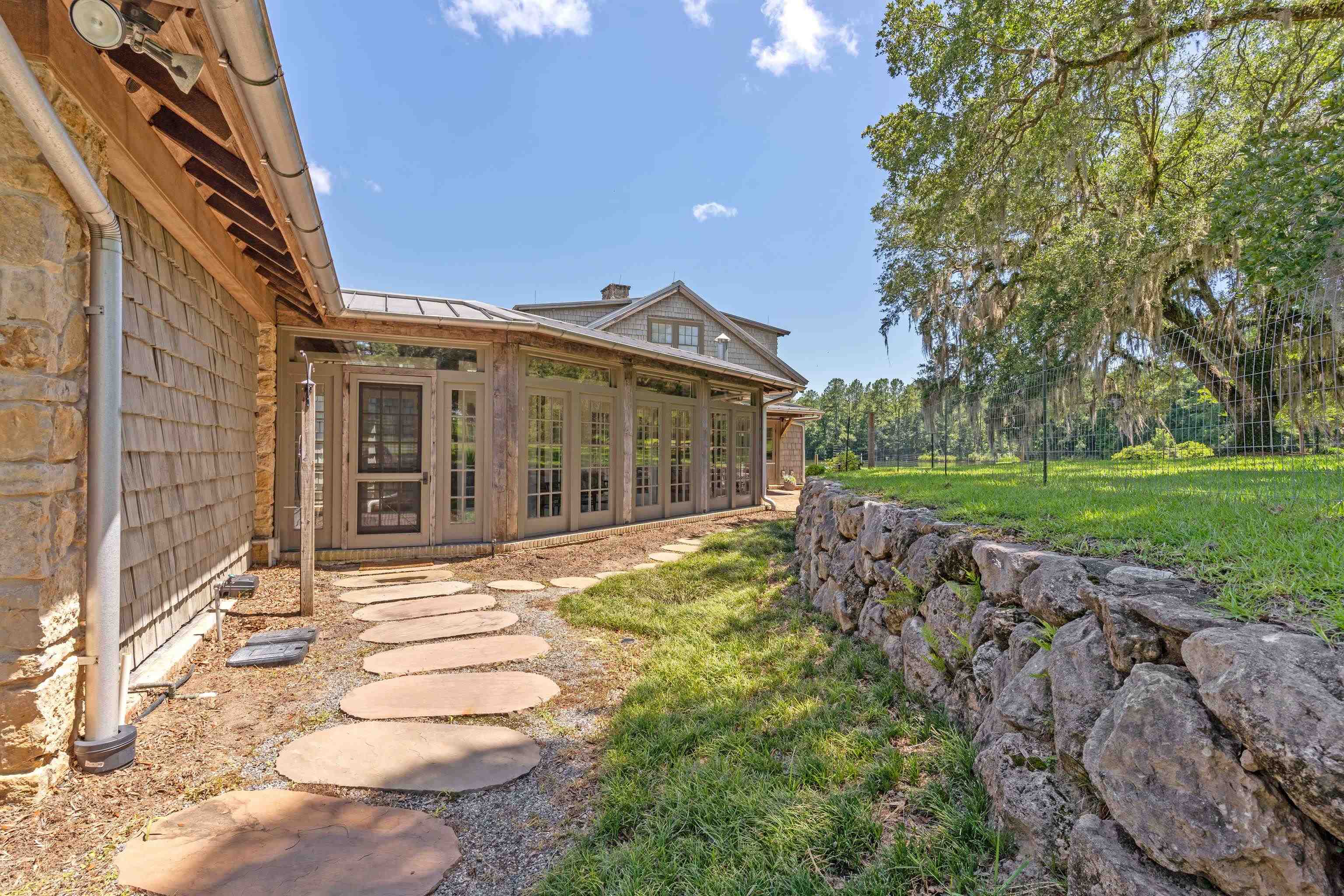 10800 Mccracken Road