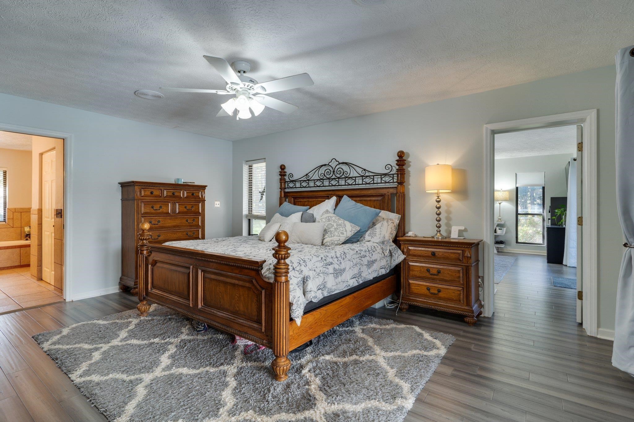6069 Thackeray Lane