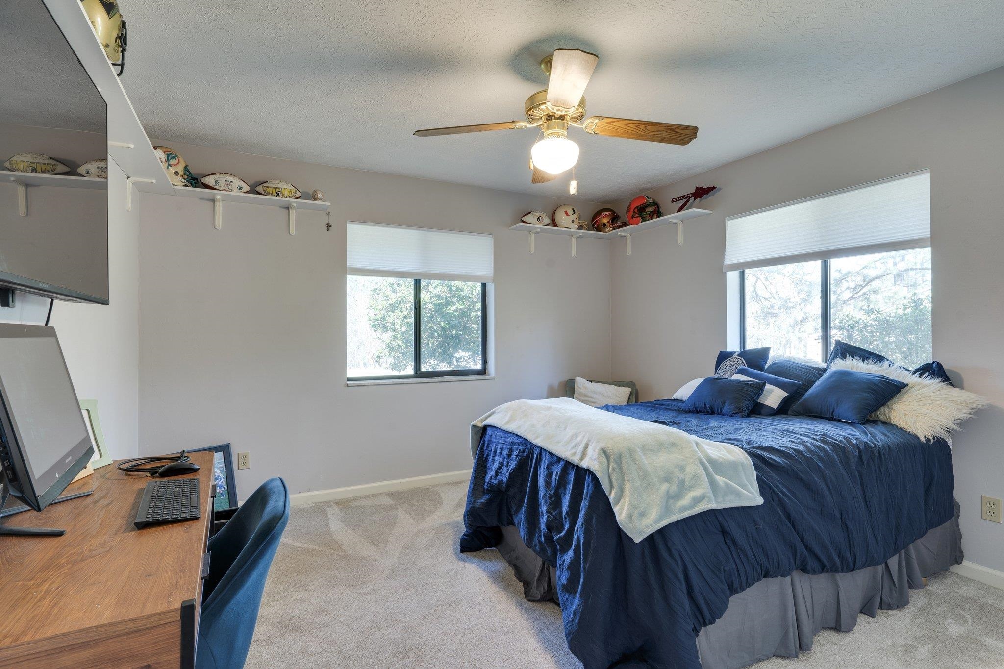 6069 Thackeray Lane