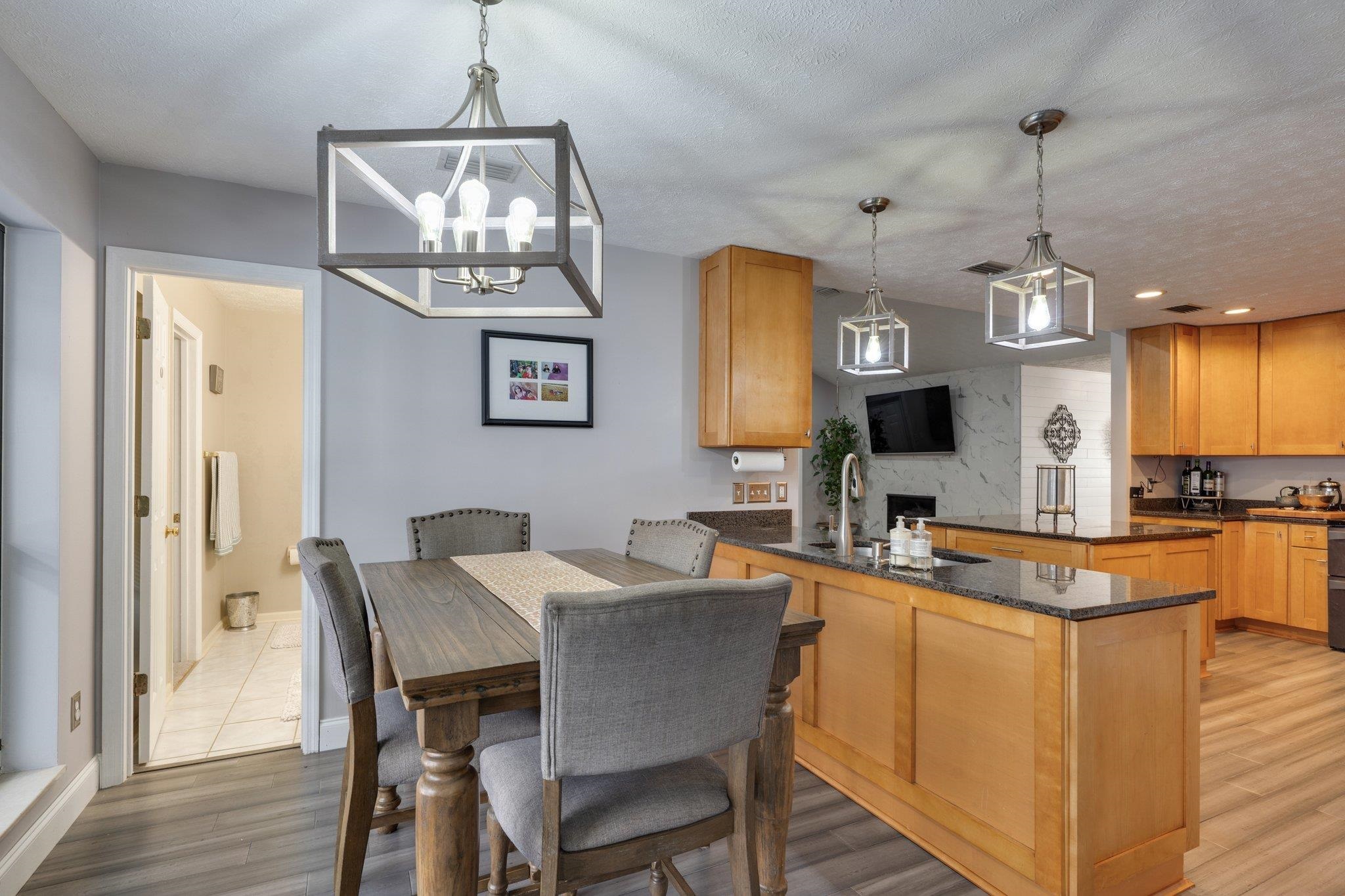 6069 Thackeray Lane