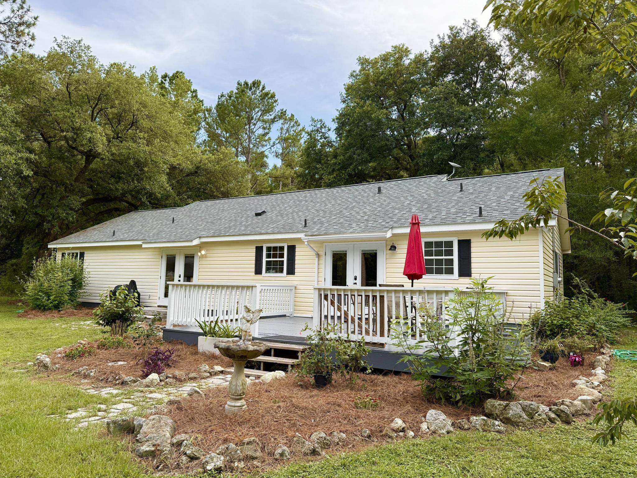 415 Hunters Trace