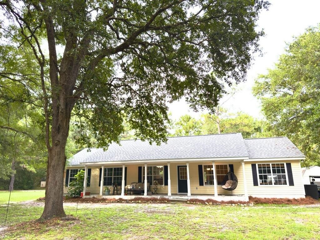 415 Hunters Trace