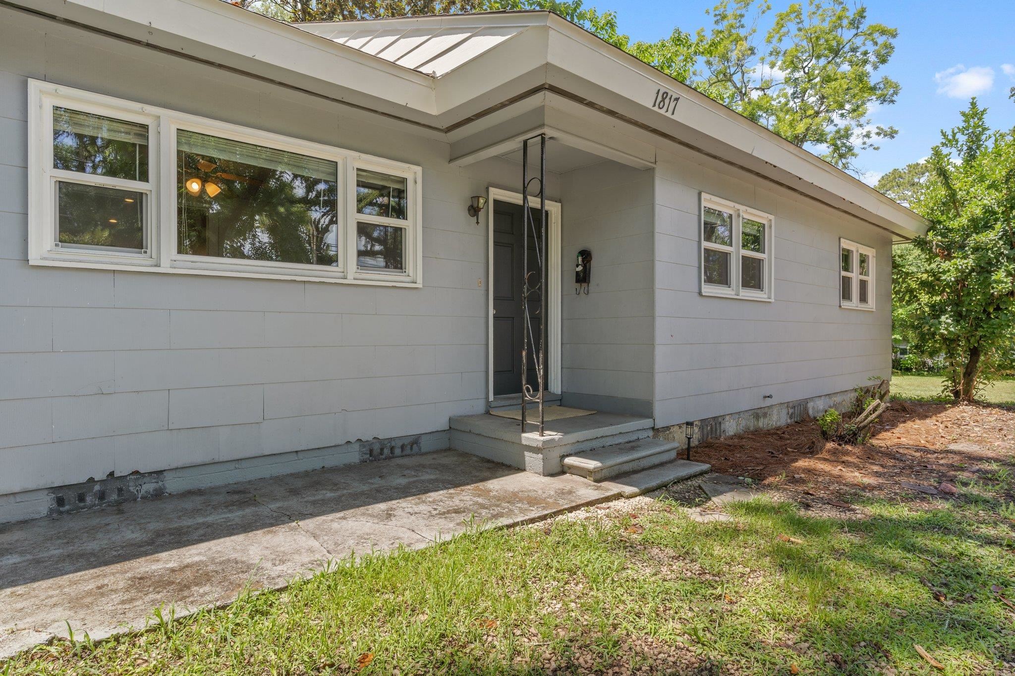 1817 Jackson Bluff Road