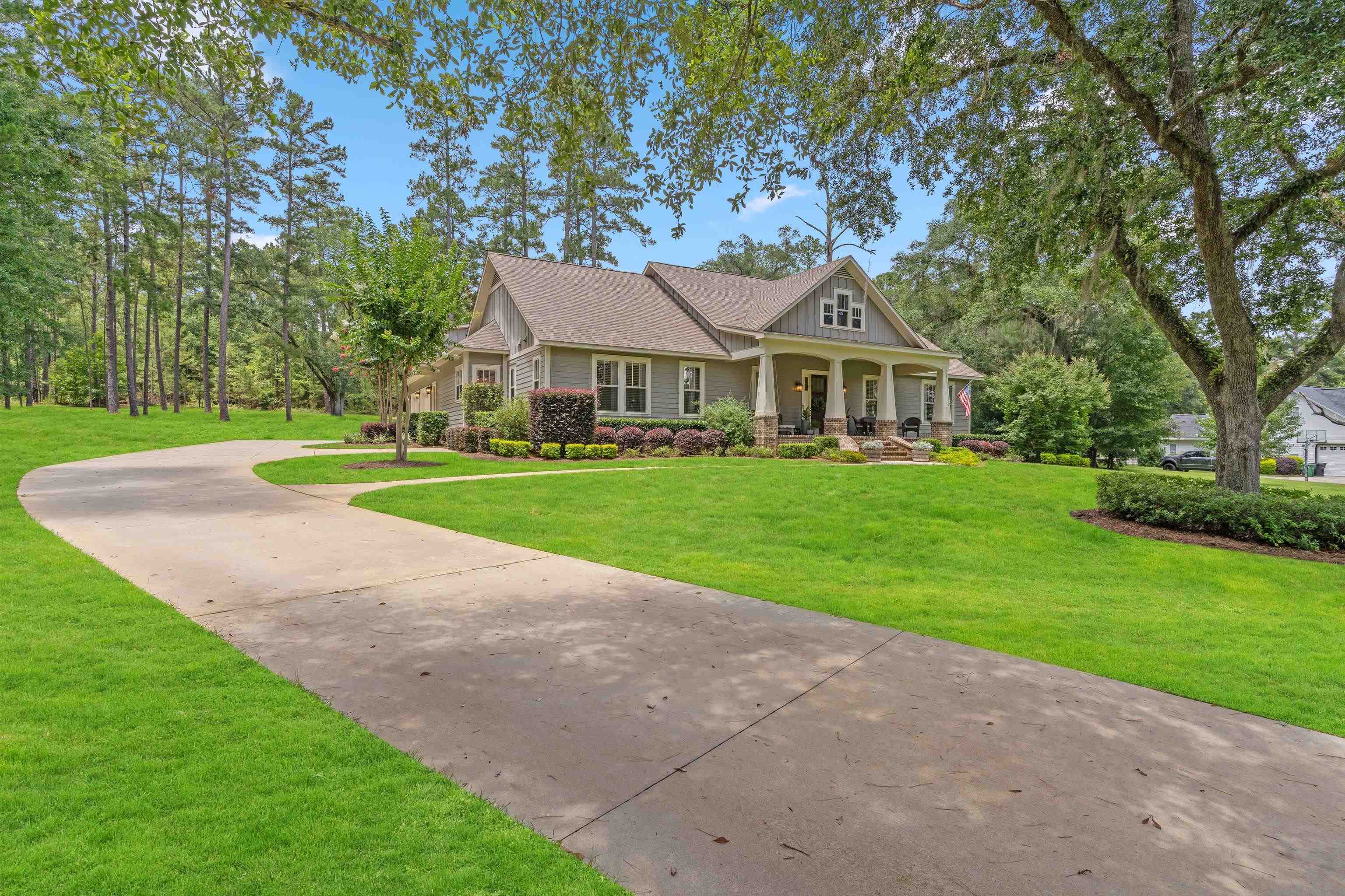 6323 Bird Dog Point