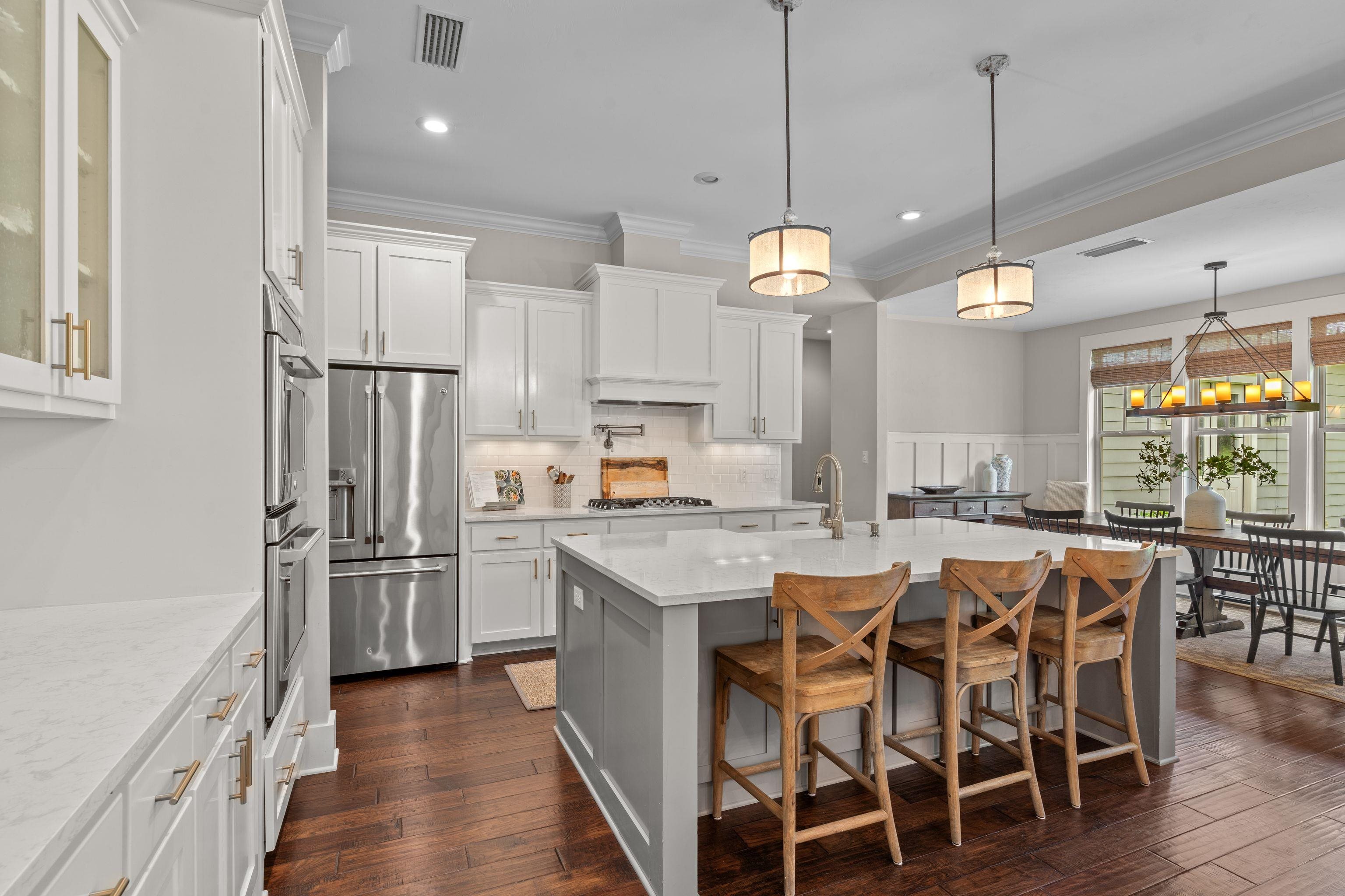 6323 Bird Dog Point