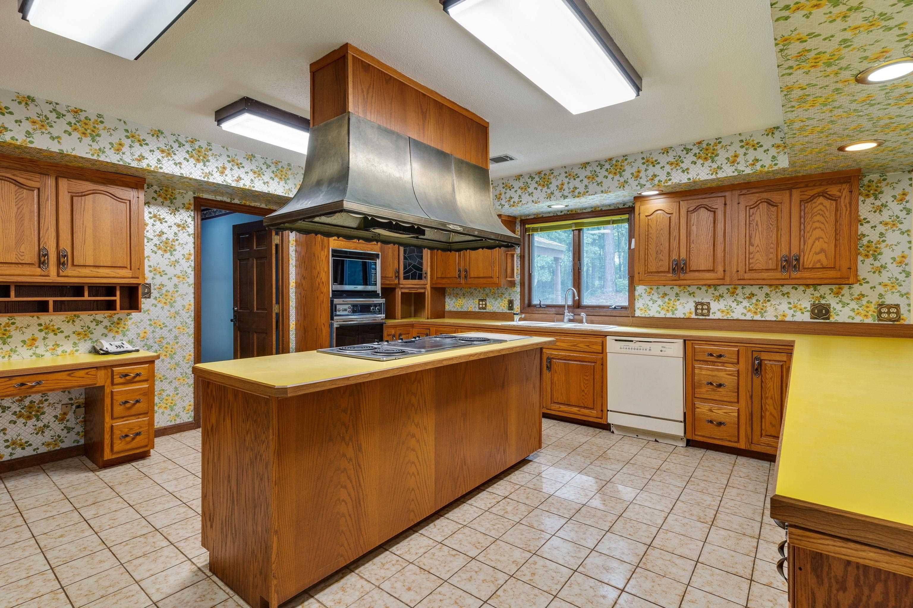 6375 Thomasville Road