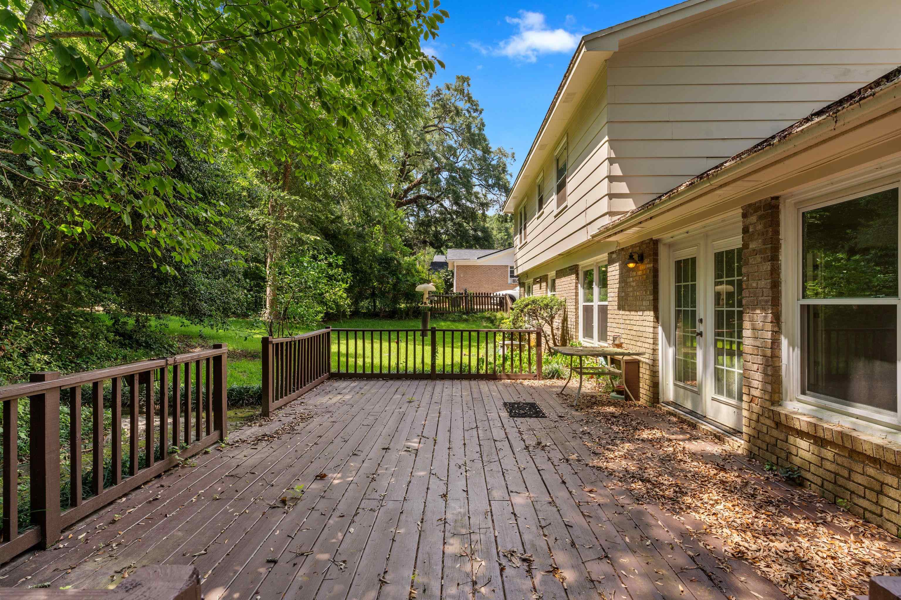 2512 Chamberlin Drive