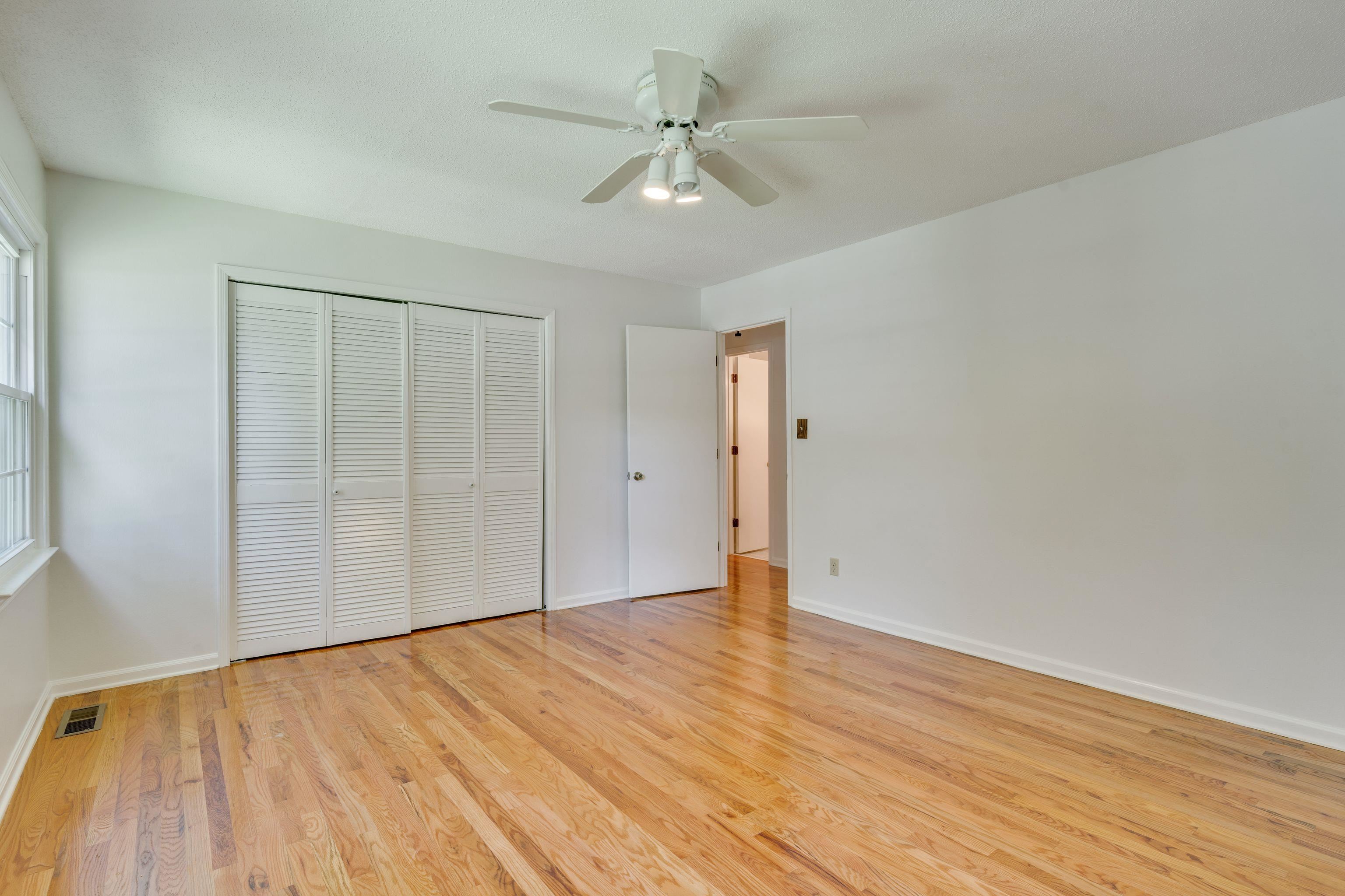 2512 Chamberlin Drive