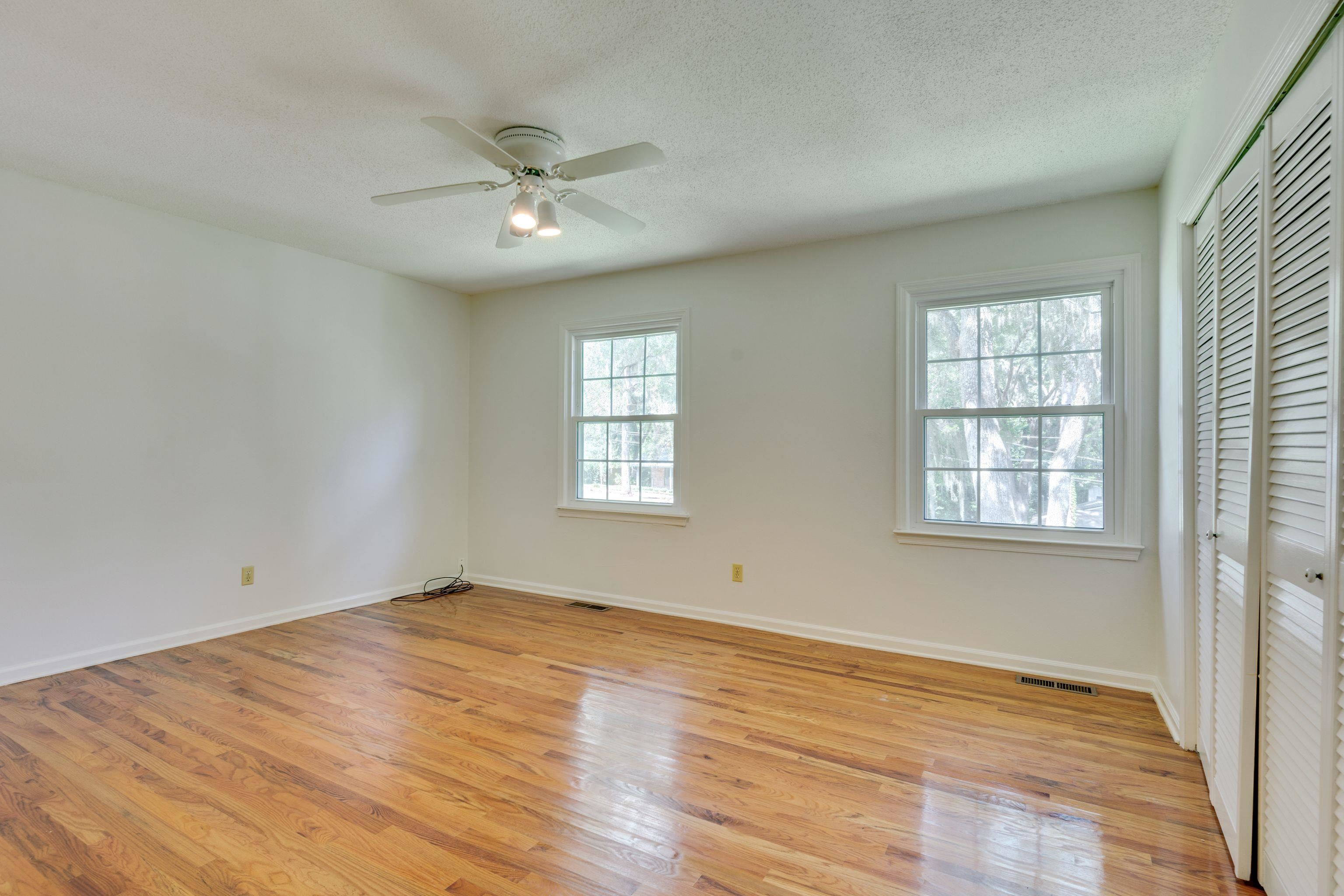 2512 Chamberlin Drive