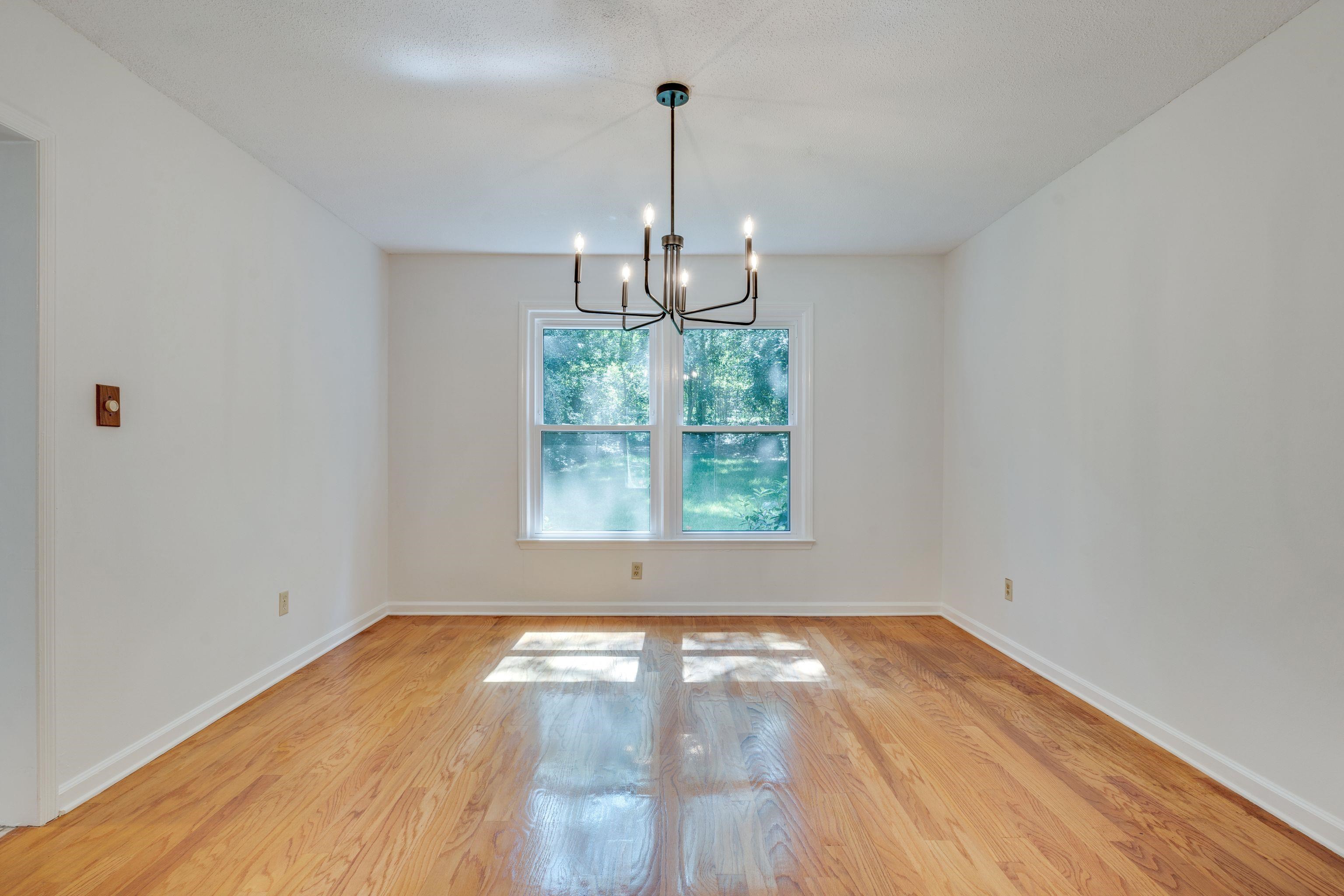 2512 Chamberlin Drive