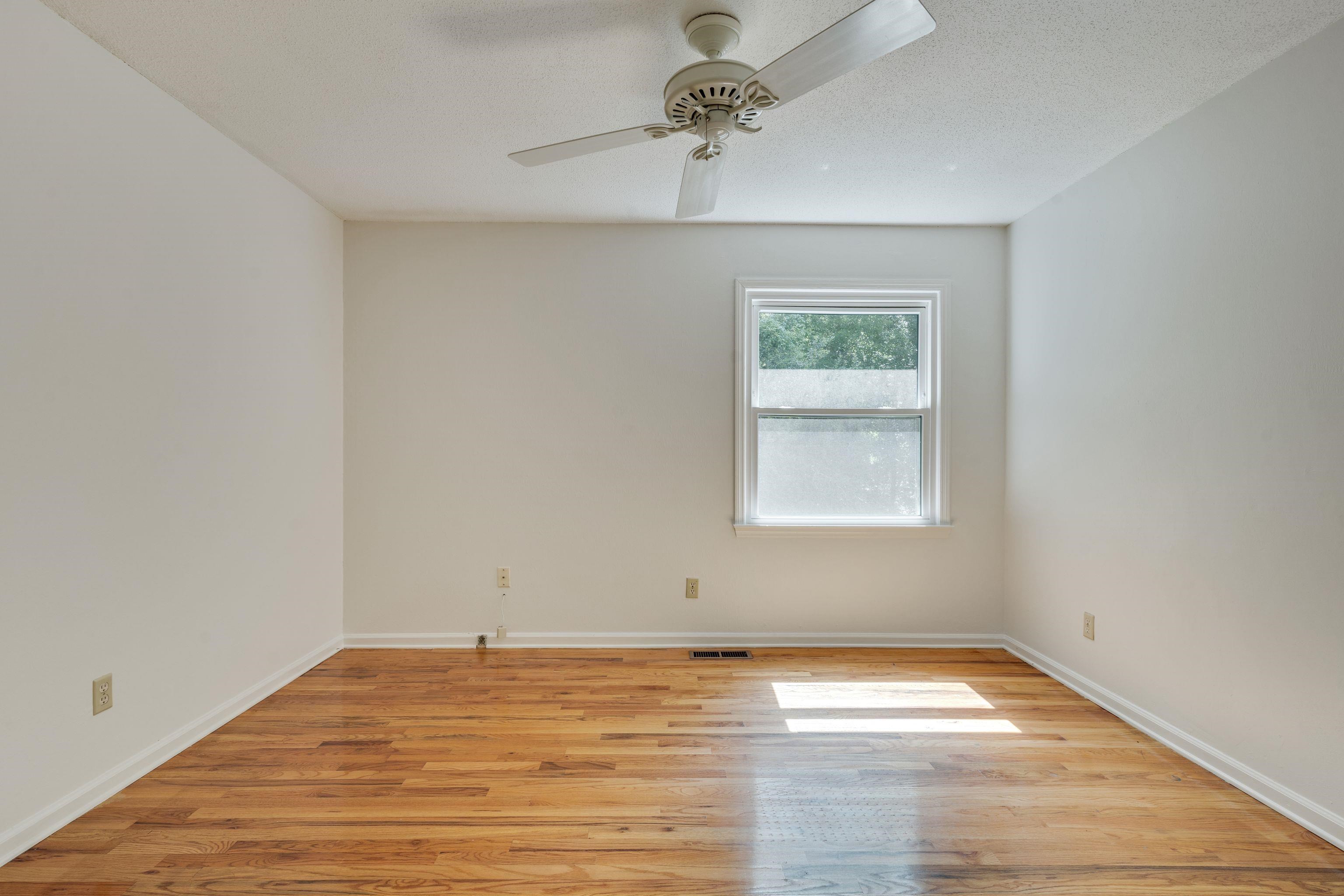 2512 Chamberlin Drive