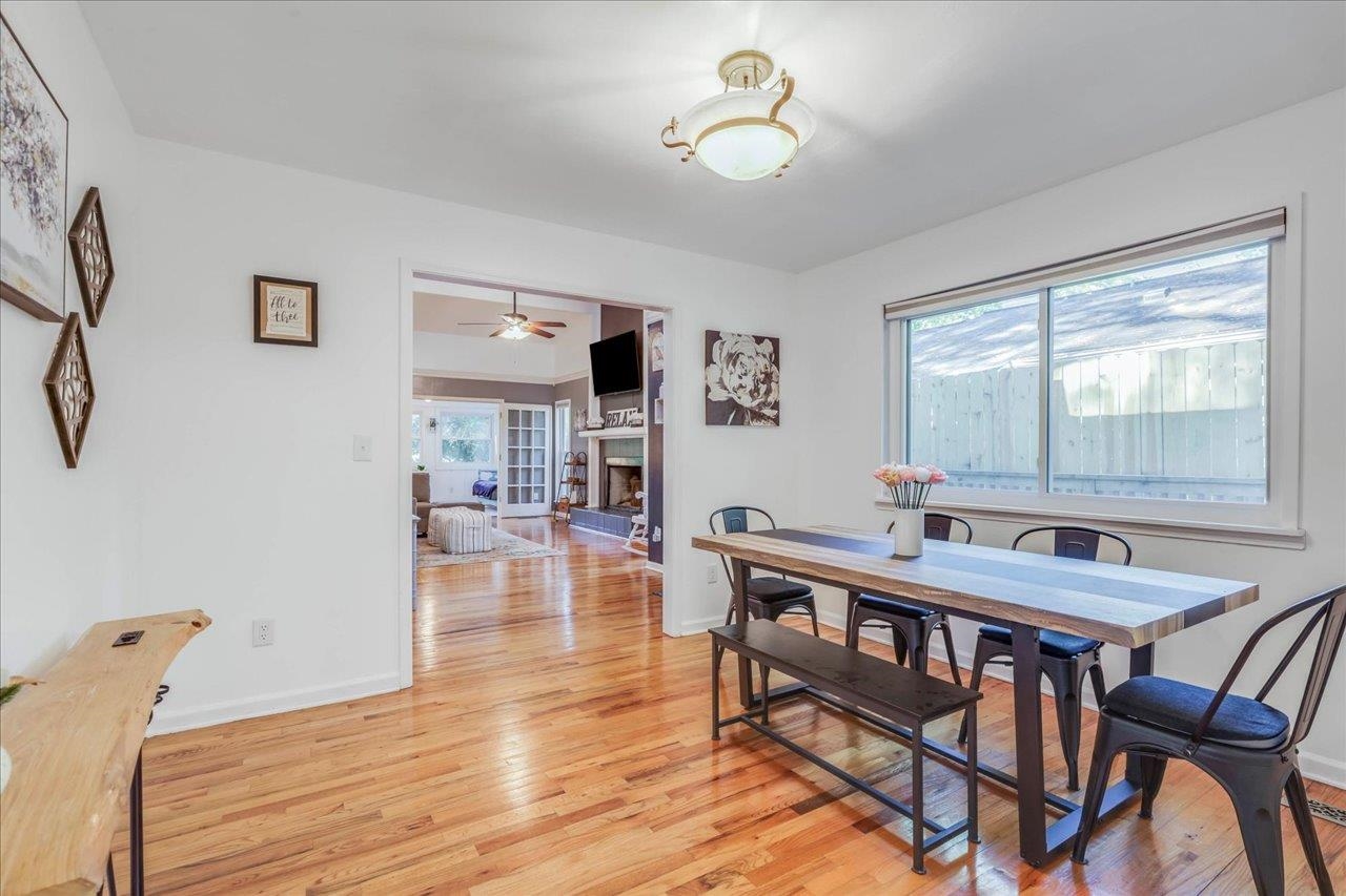 2978 Bay Shore Drive