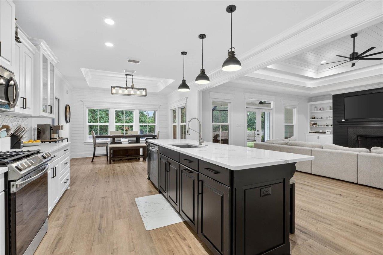 2308 Napoleon Bonaparte Drive