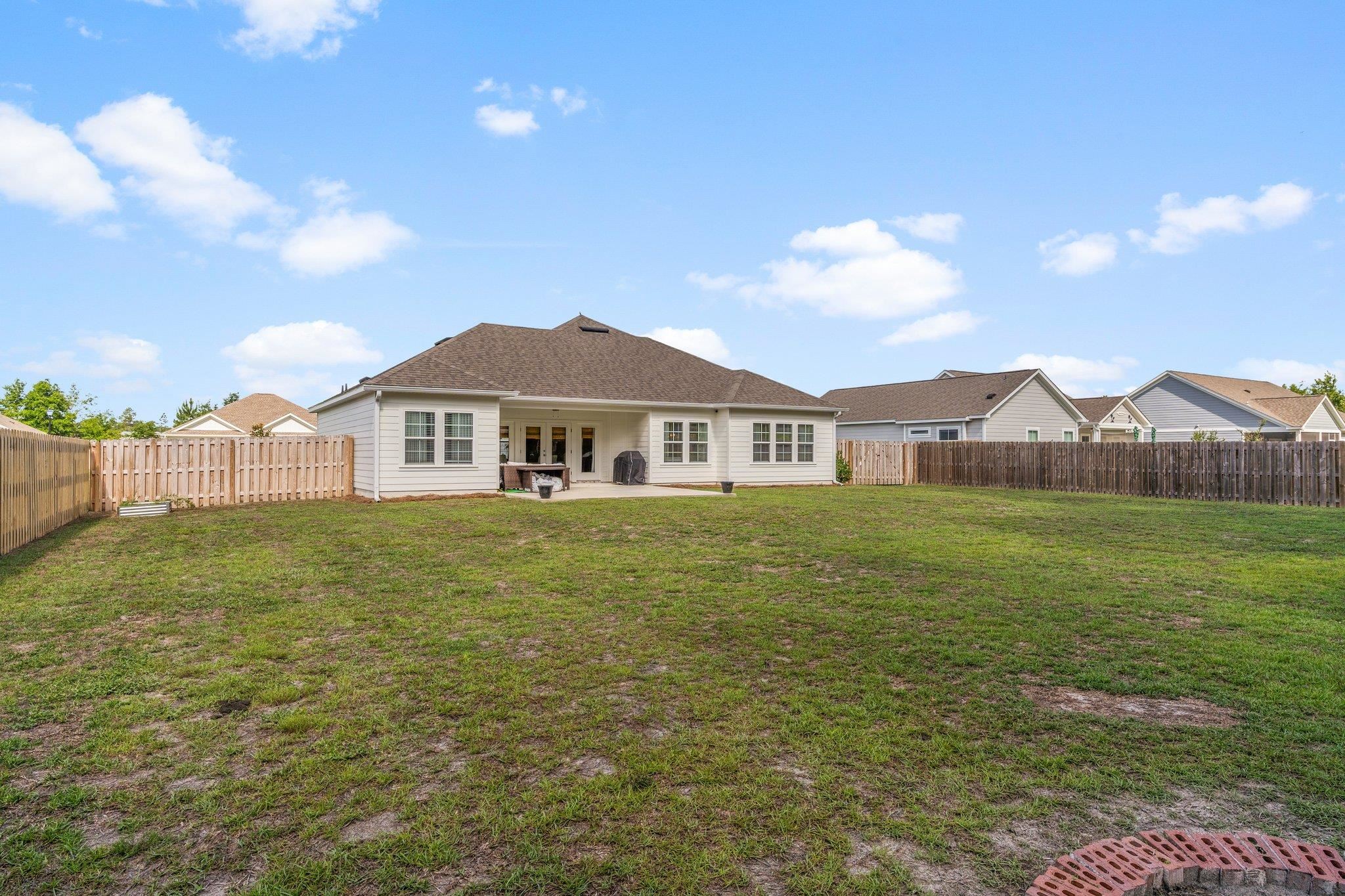 74 London Circle