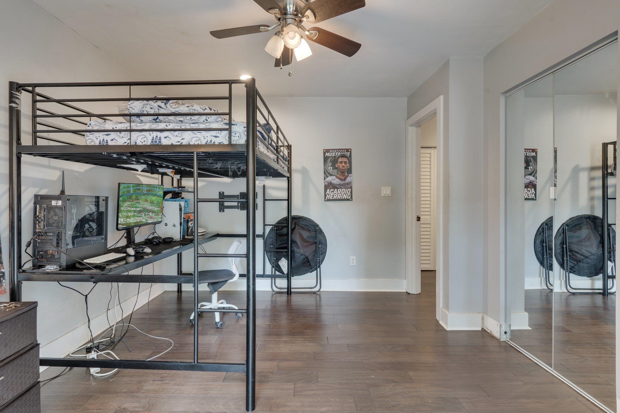 2414 Glenshire Lane