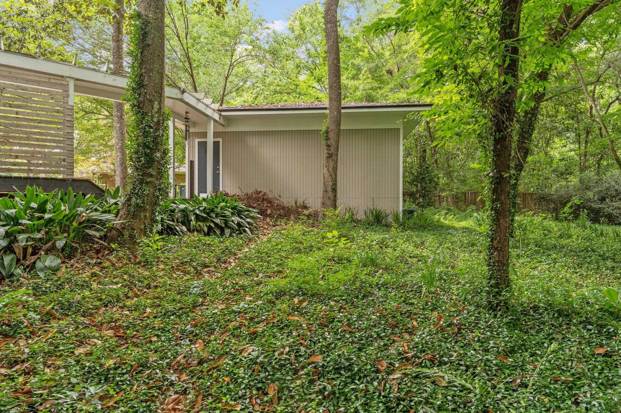 2414 Glenshire Lane