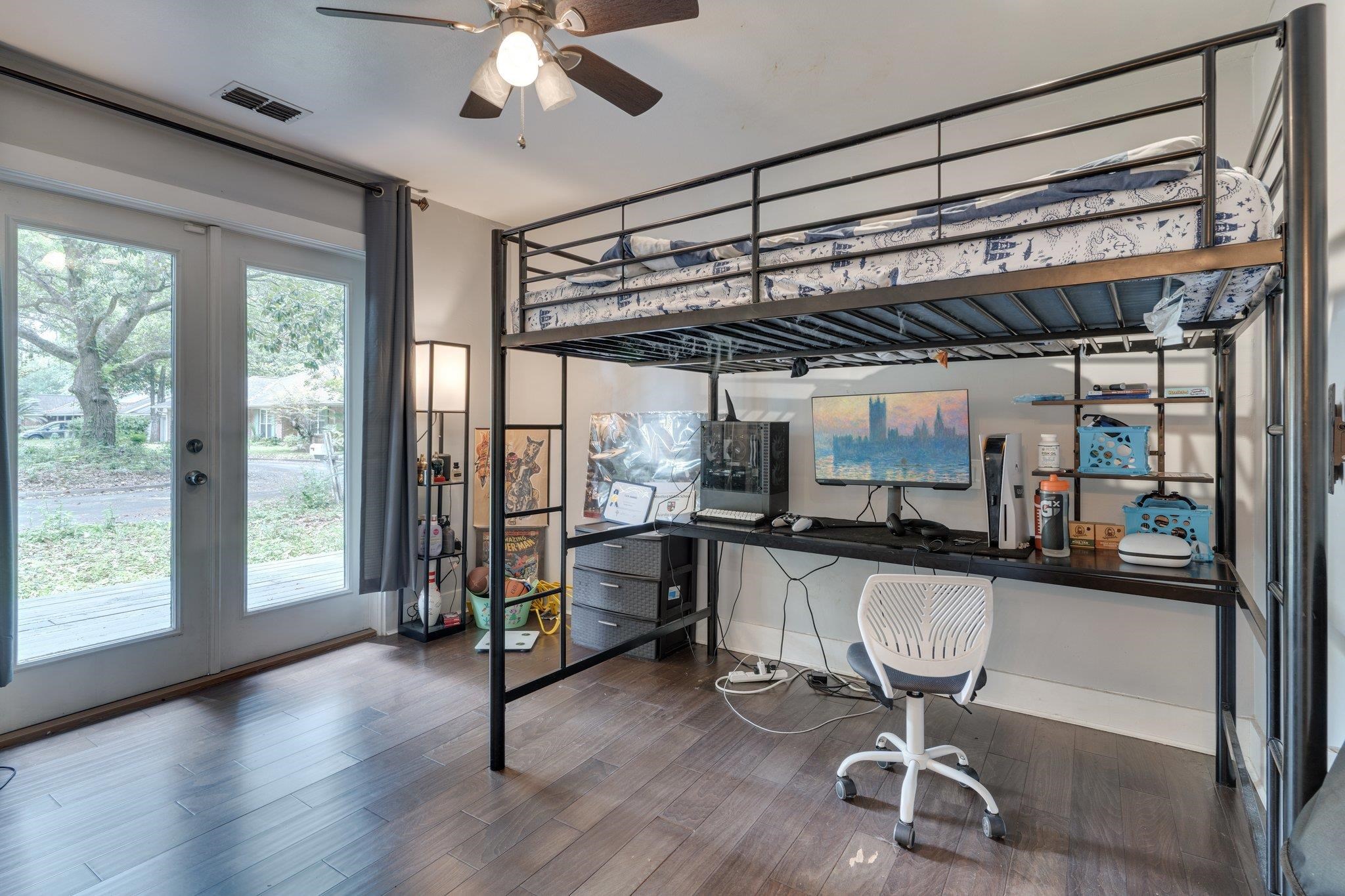 2414 Glenshire Lane