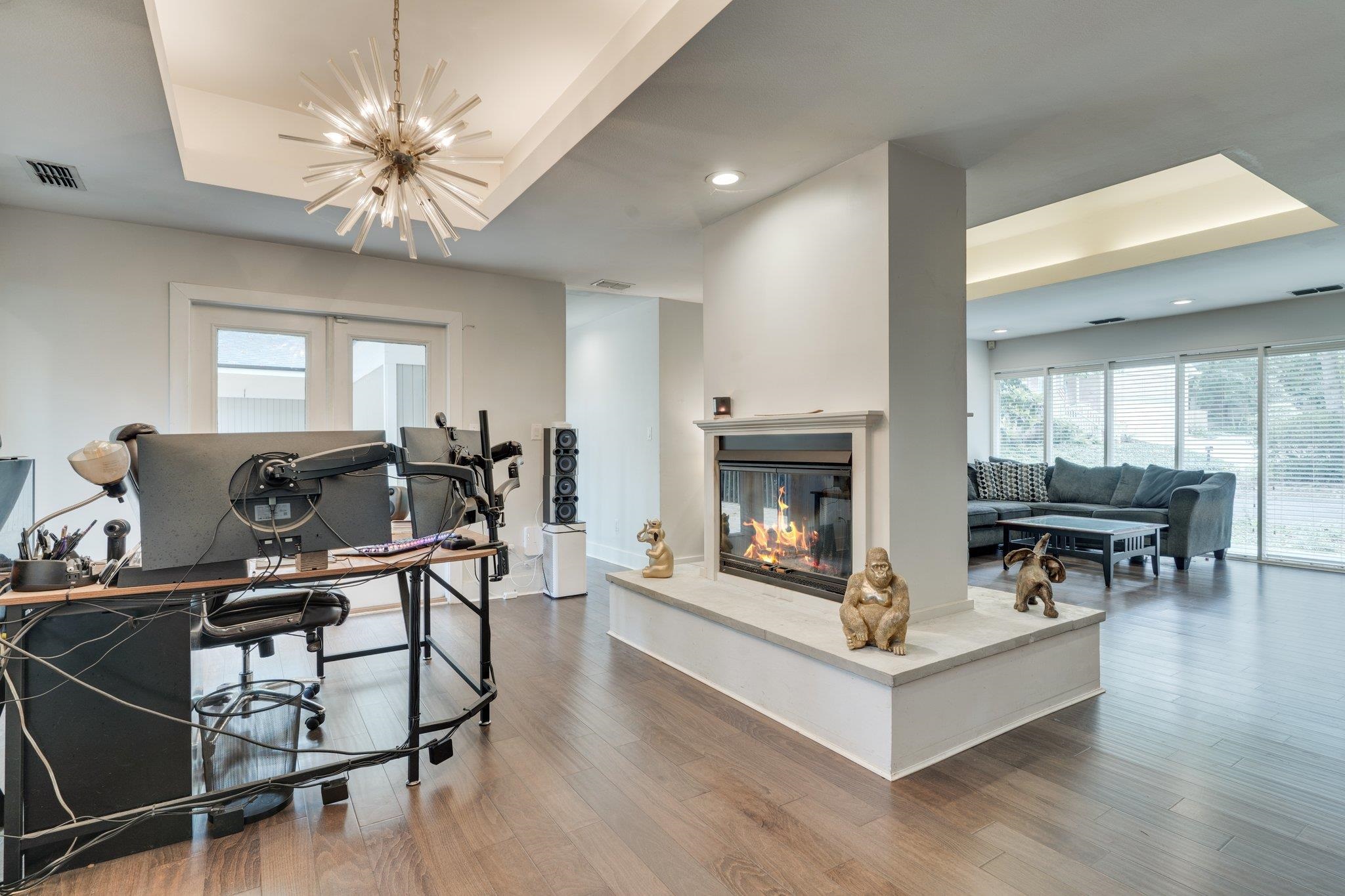 2414 Glenshire Lane