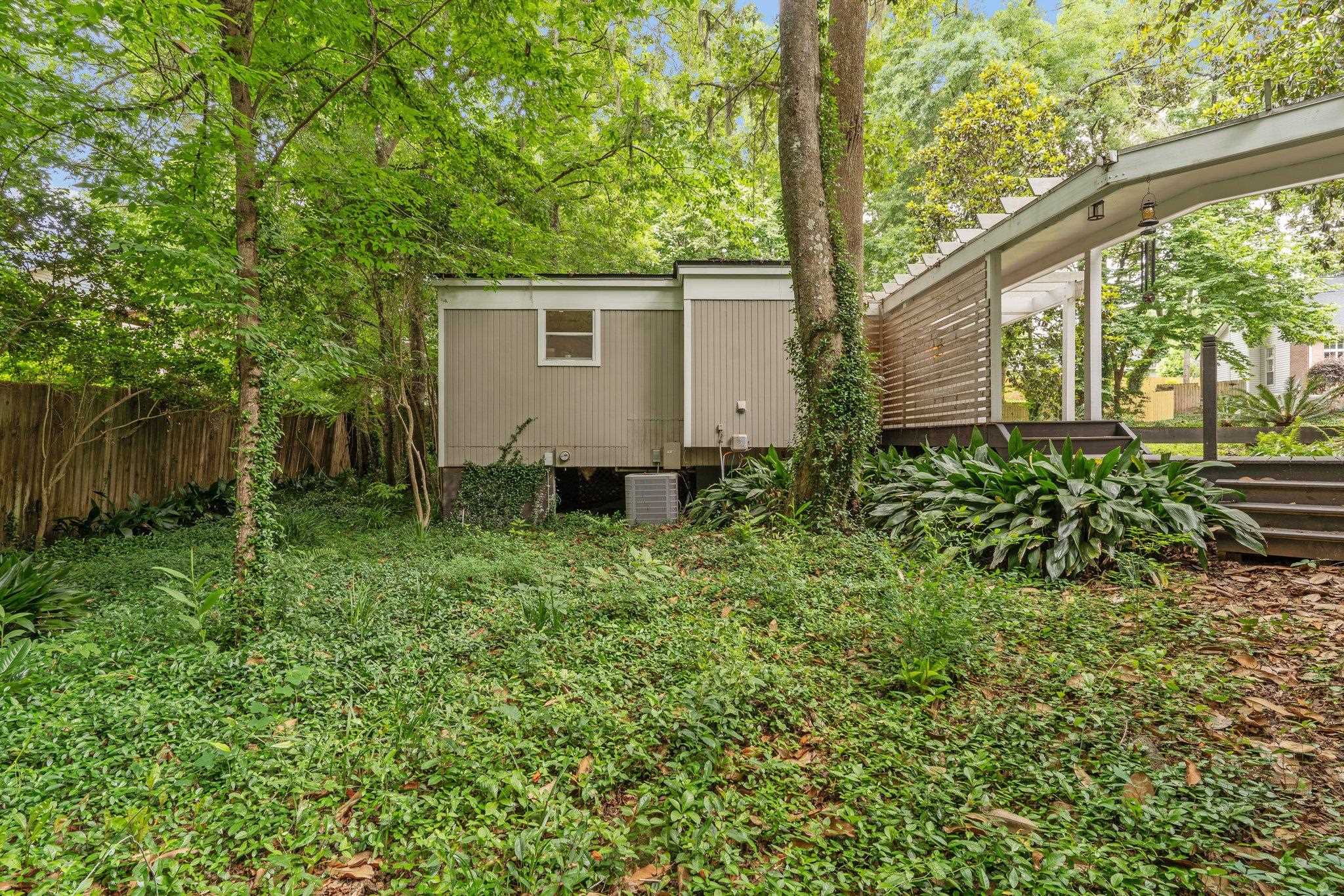 2414 Glenshire Lane