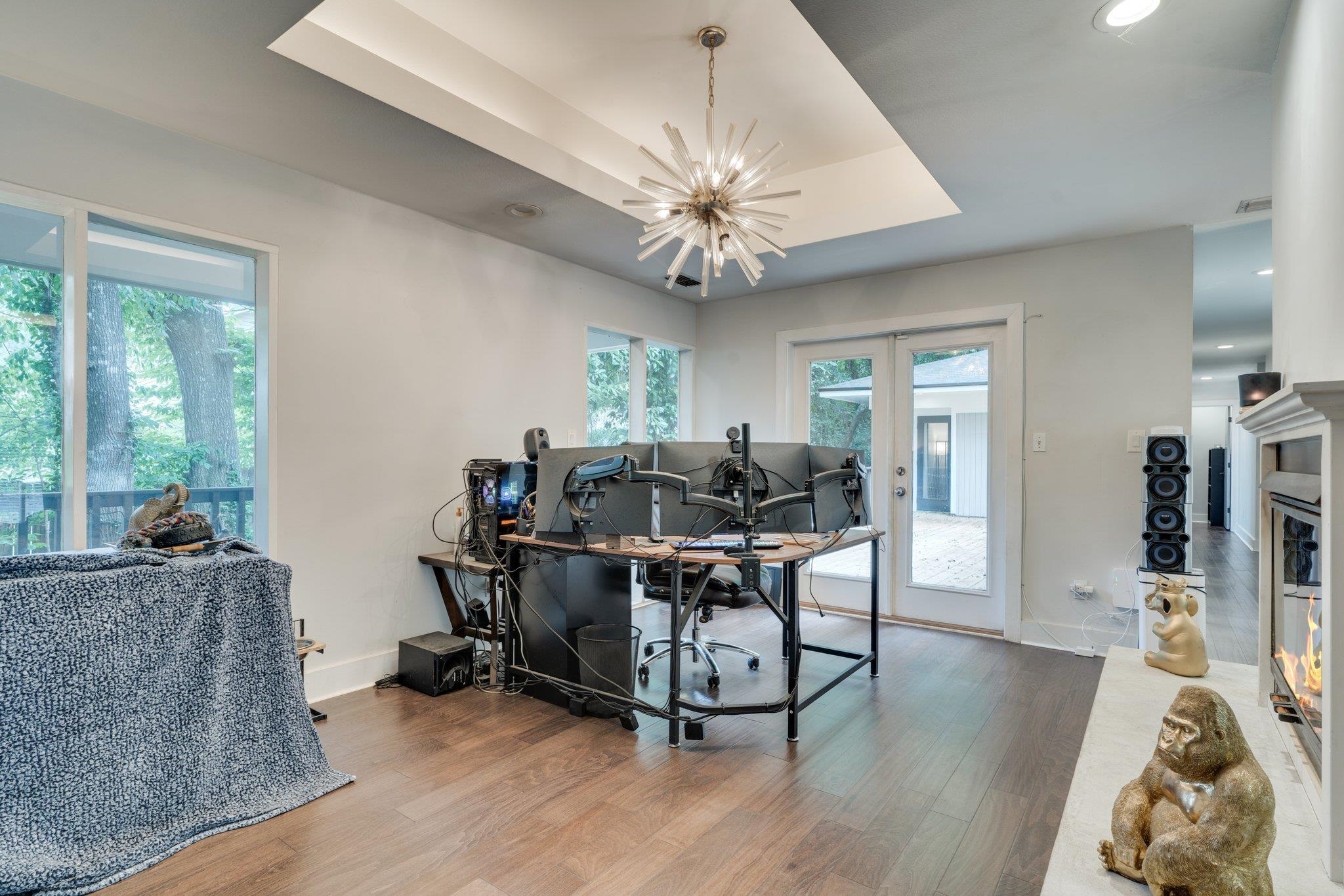 2414 Glenshire Lane