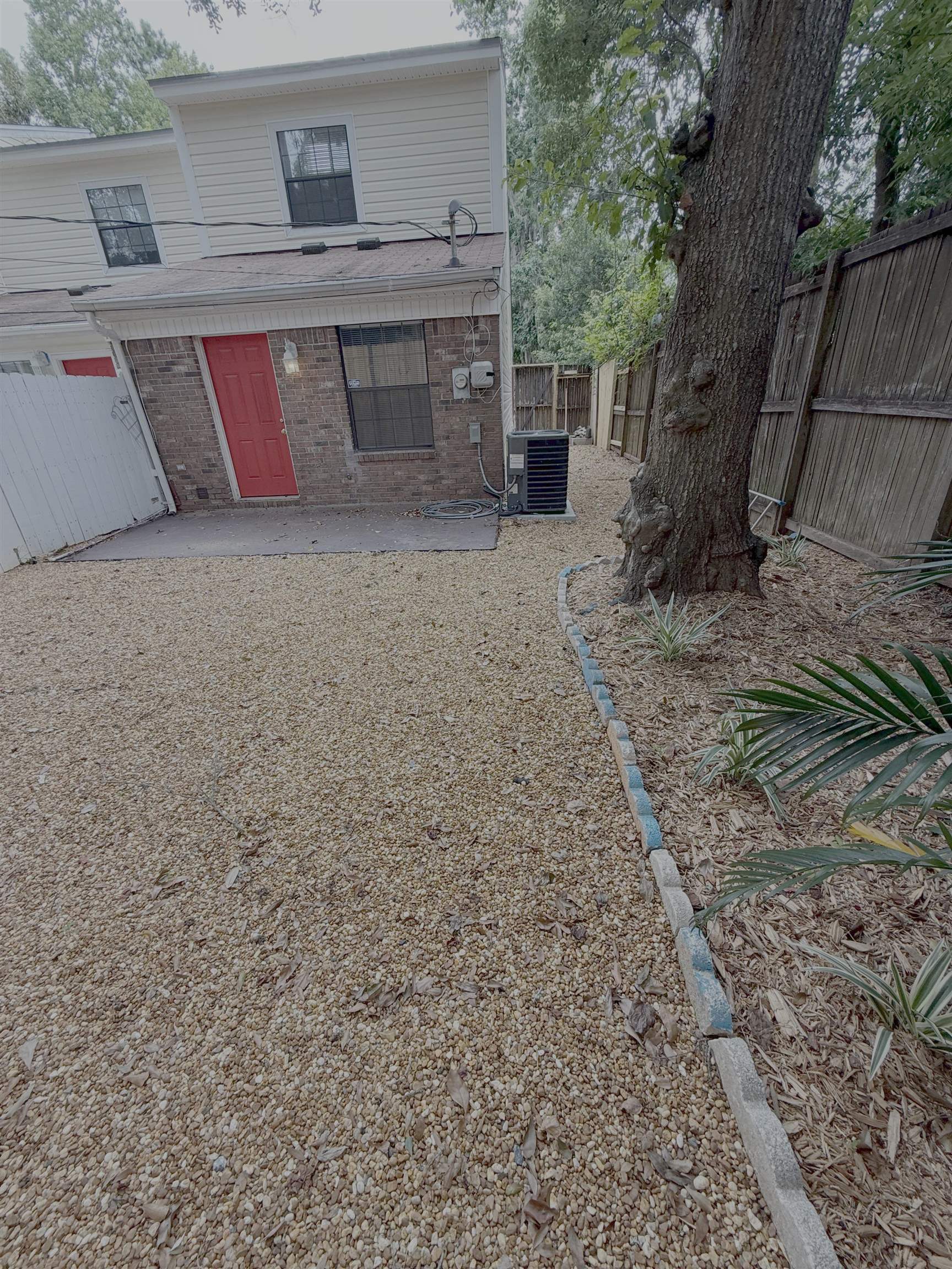 989 Sutor Road