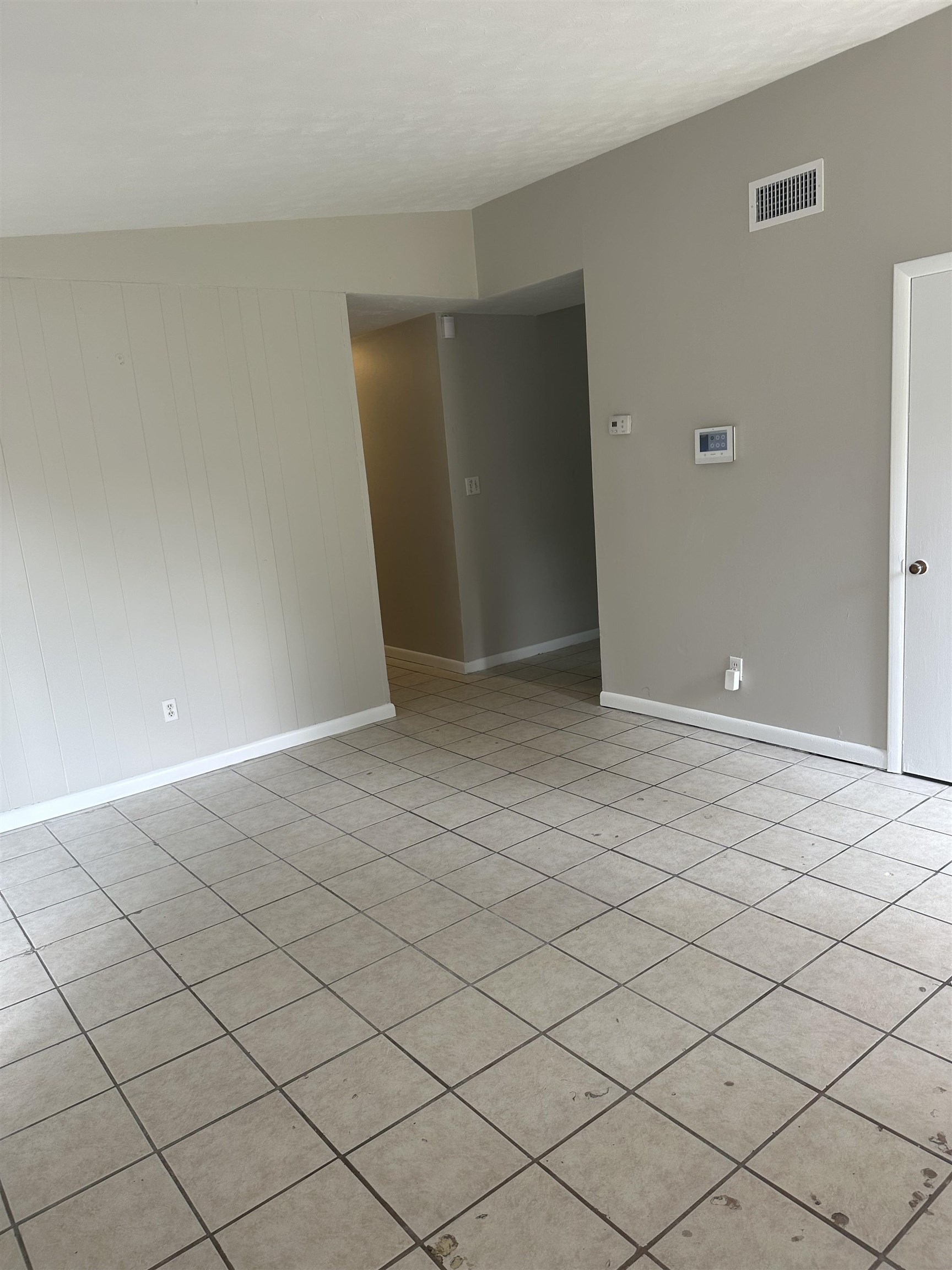 422 Essex Drive