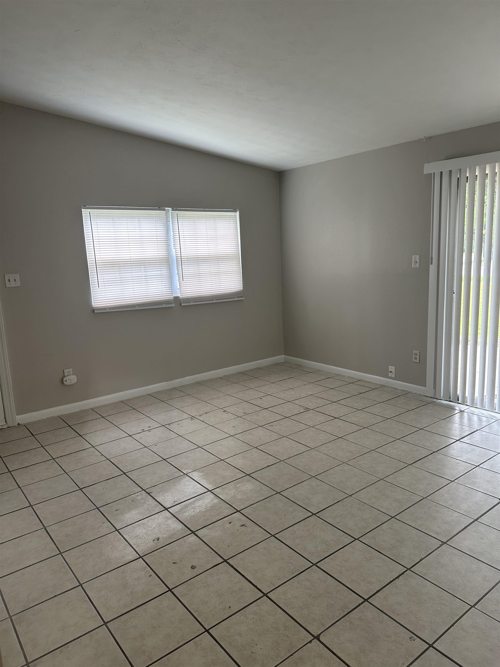 422 Essex Drive