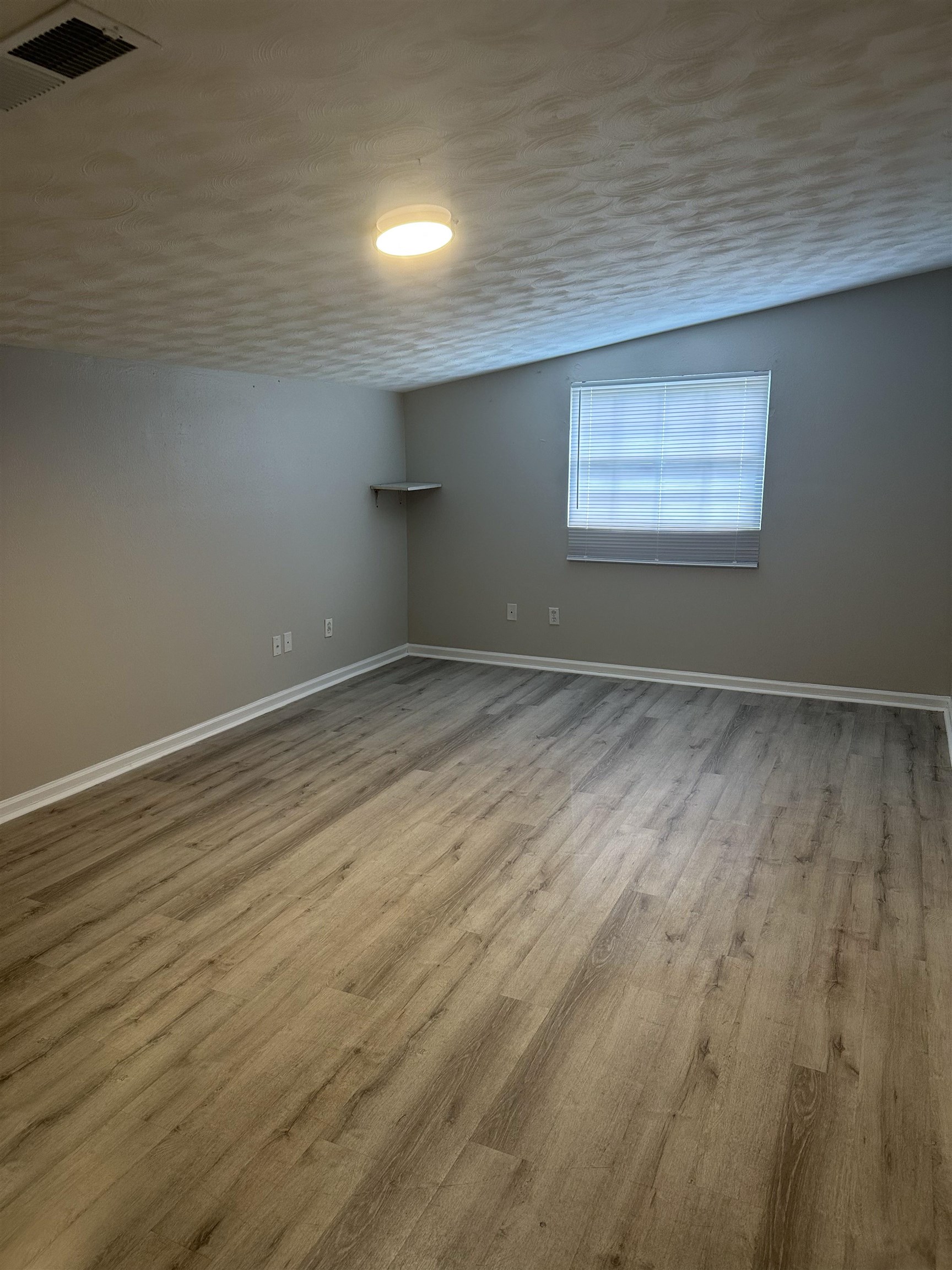 422 Essex Drive