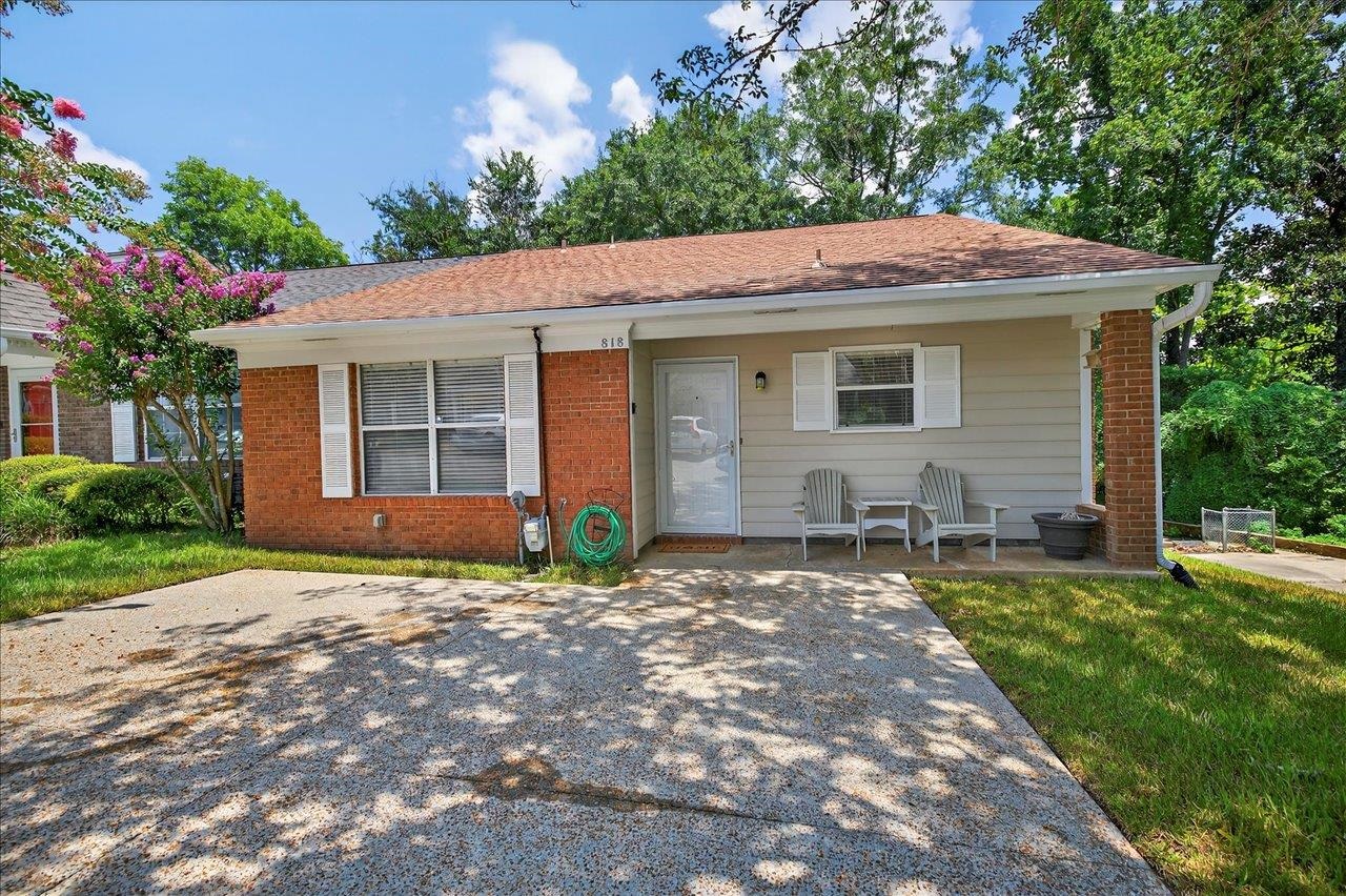 818 Elizabeth Drive