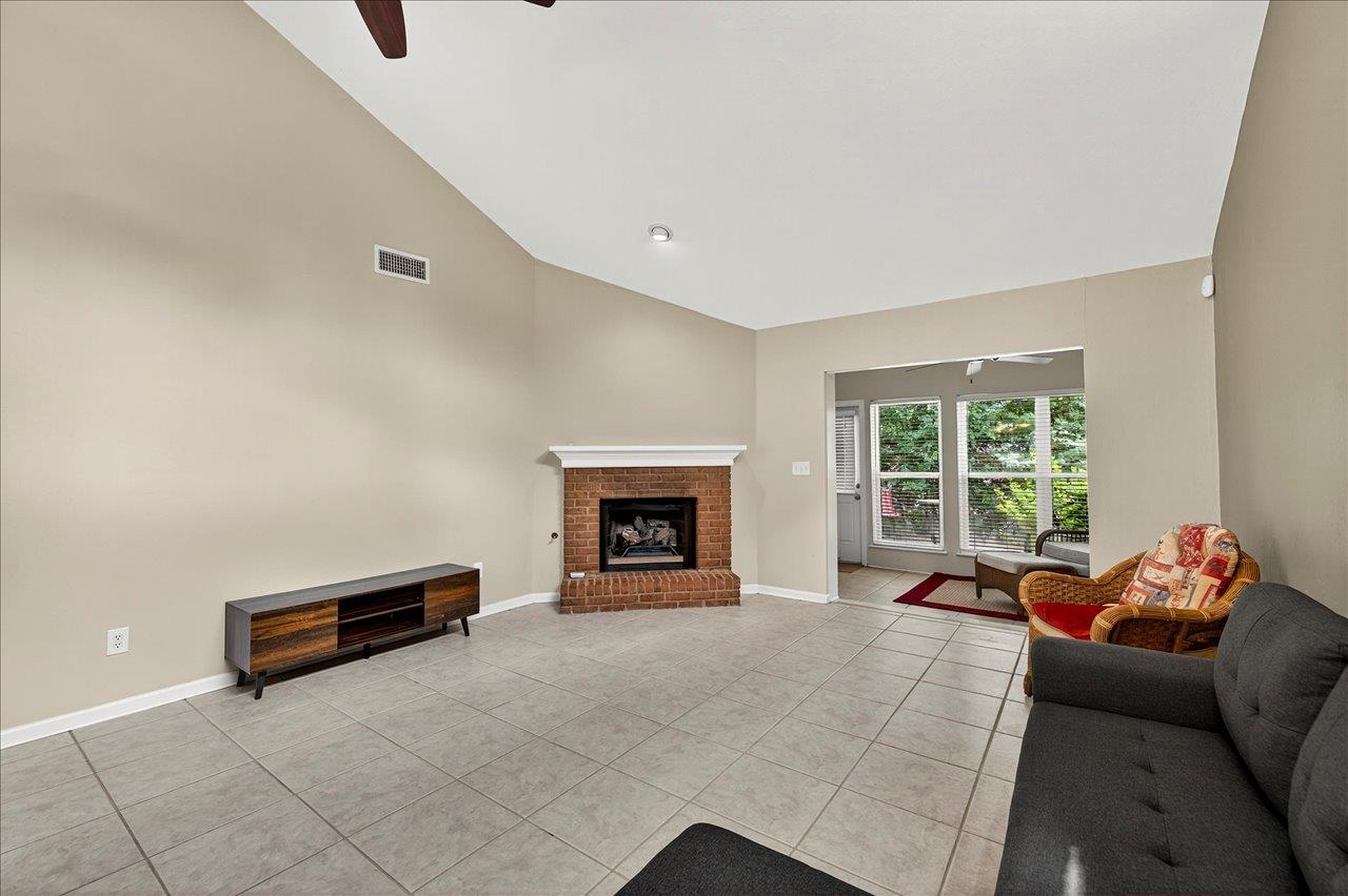 818 Elizabeth Drive