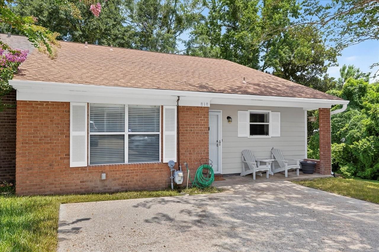 818 Elizabeth Drive