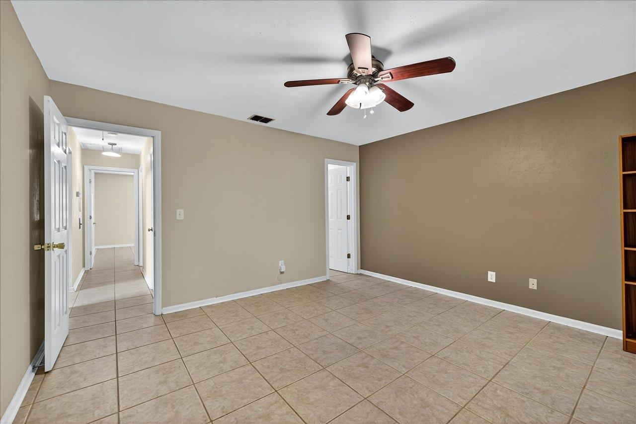 818 Elizabeth Drive