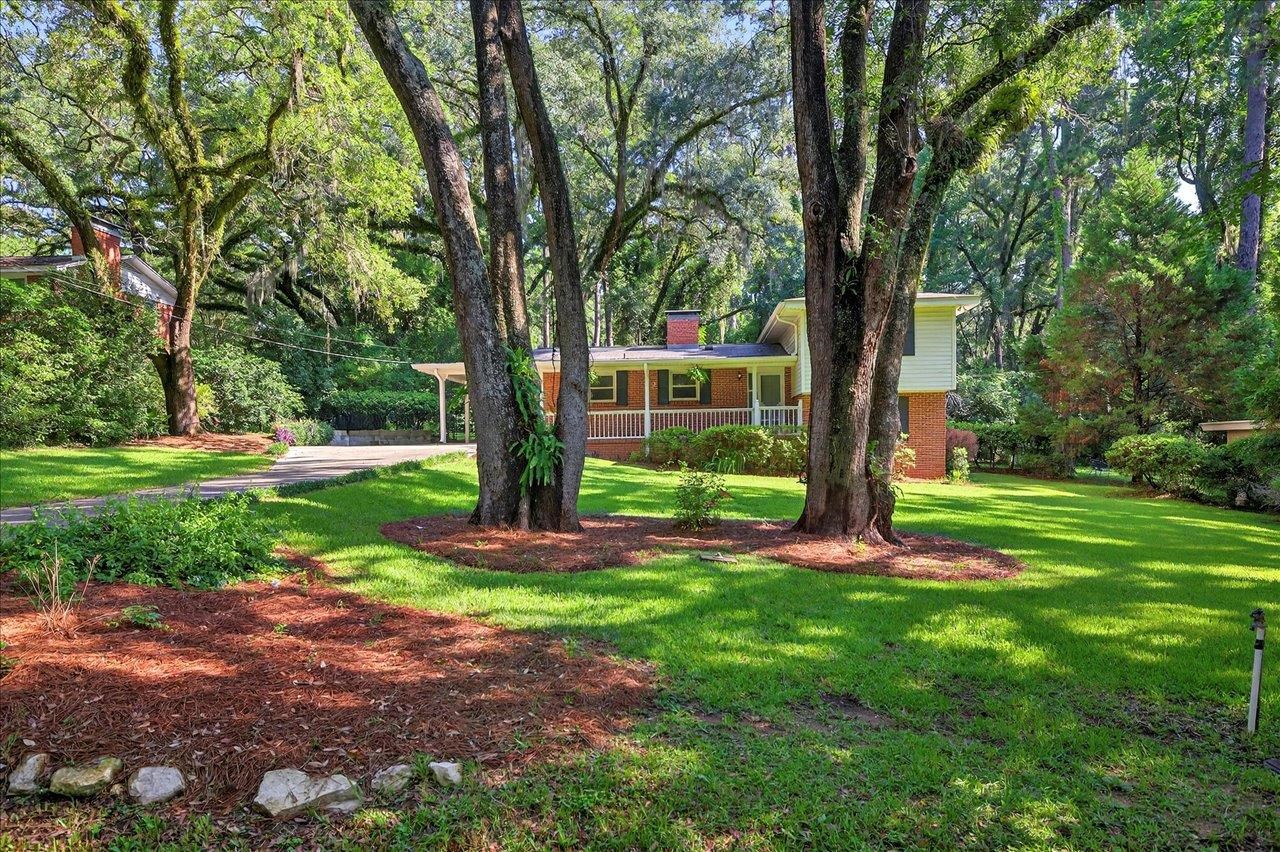 1714 Sunset Lane