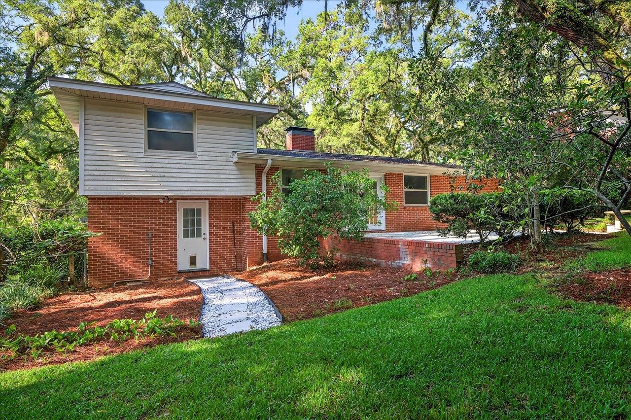 1714 Sunset Lane