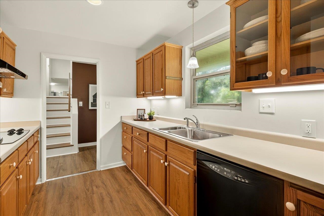 1714 Sunset Lane