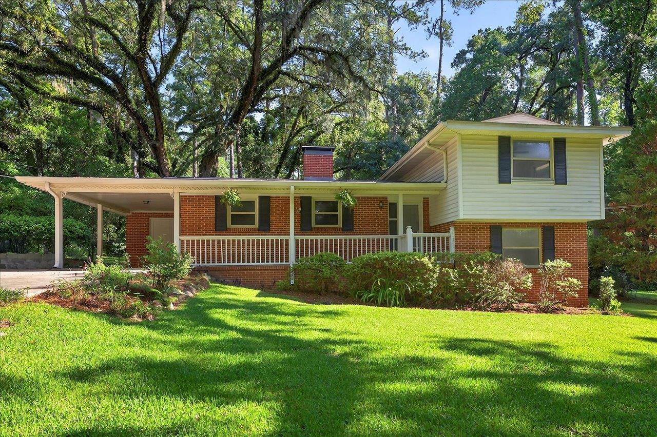 1714 Sunset Lane