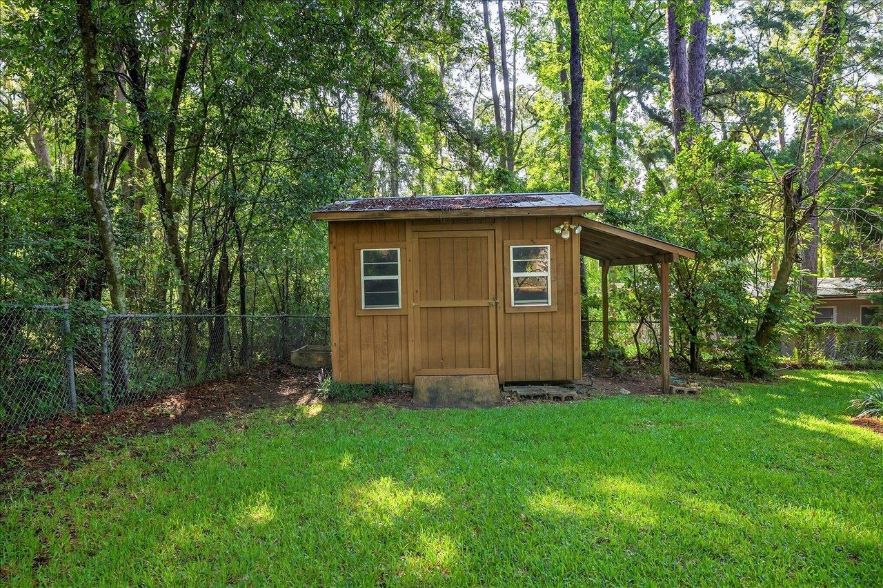 1714 Sunset Lane