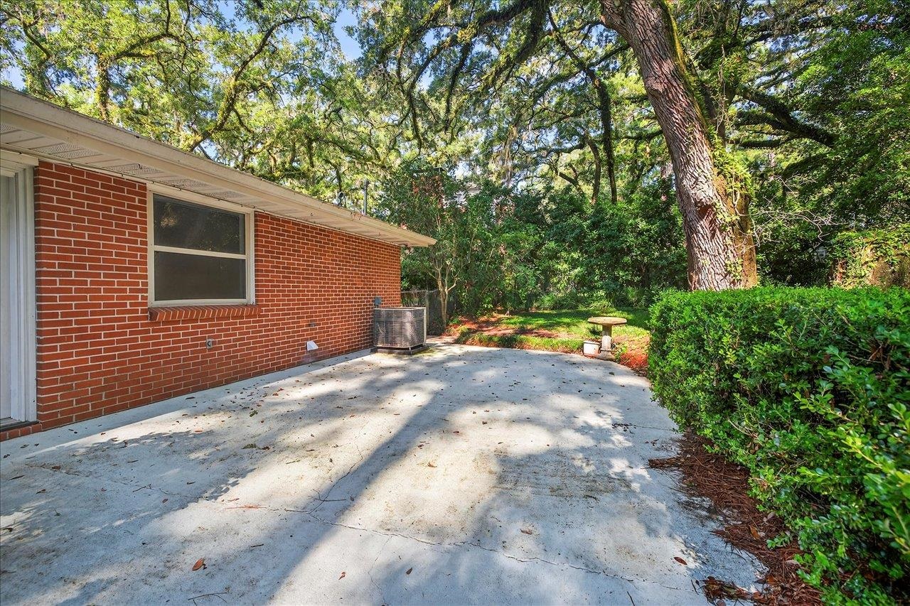 1714 Sunset Lane