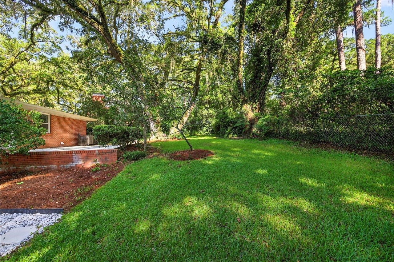 1714 Sunset Lane